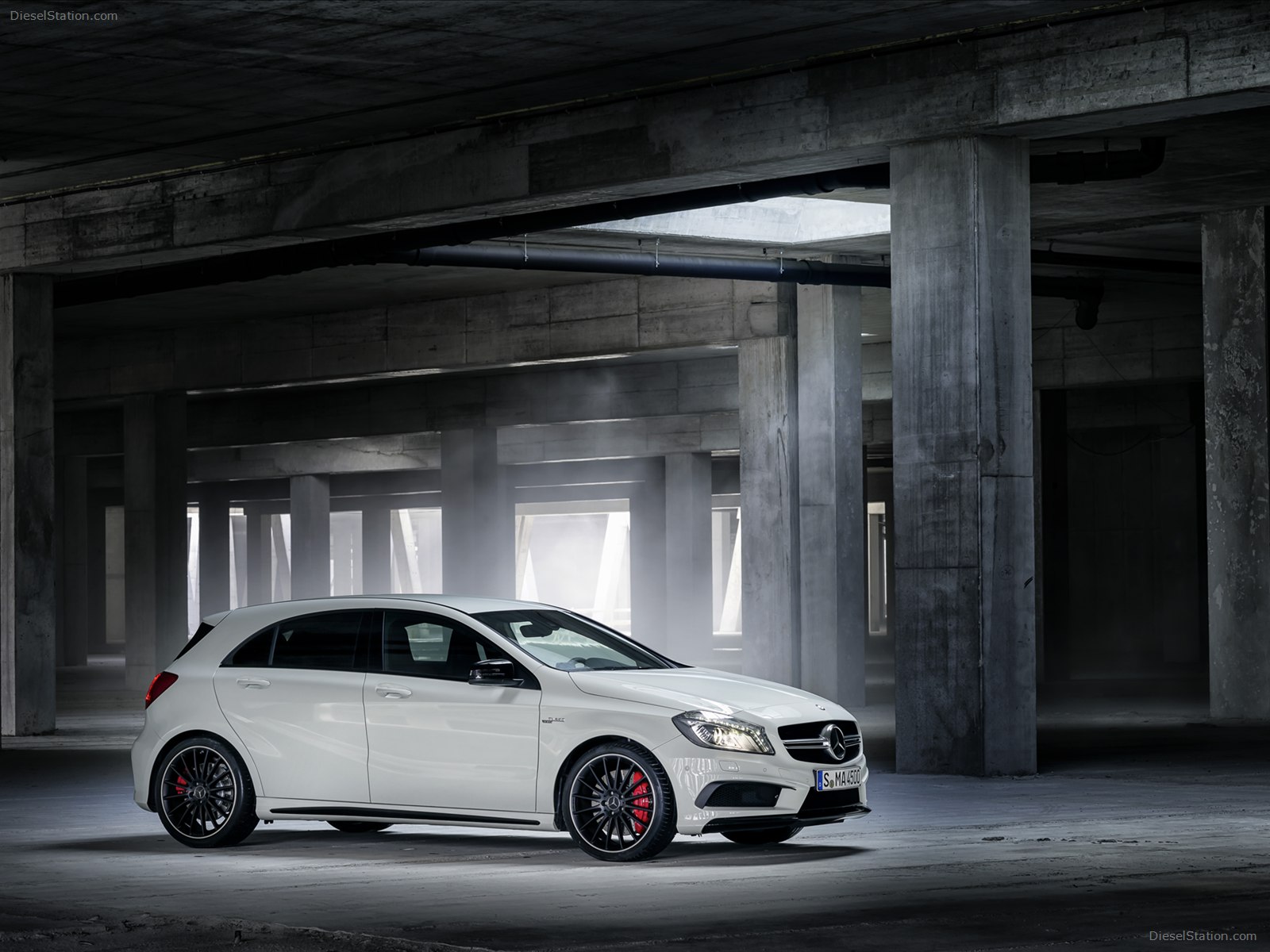 Mercedes-Benz A45 AMG 2014