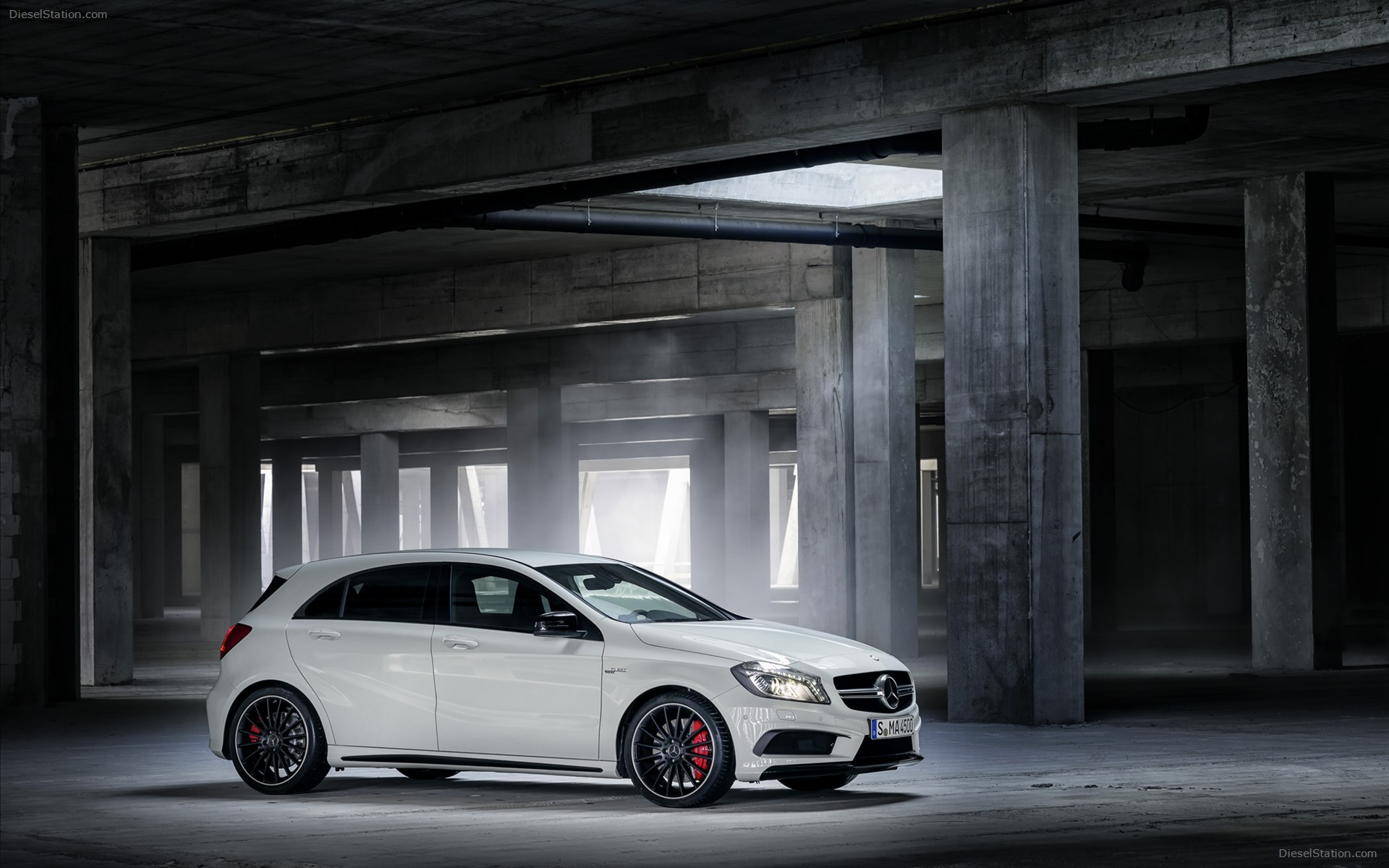 Mercedes-Benz A45 AMG 2014