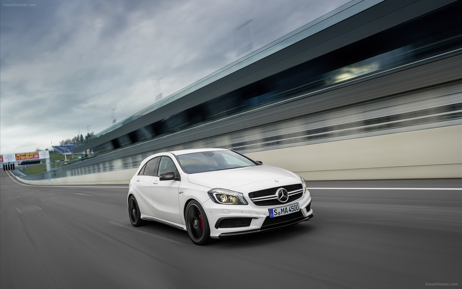 Mercedes-Benz A45 AMG 2014