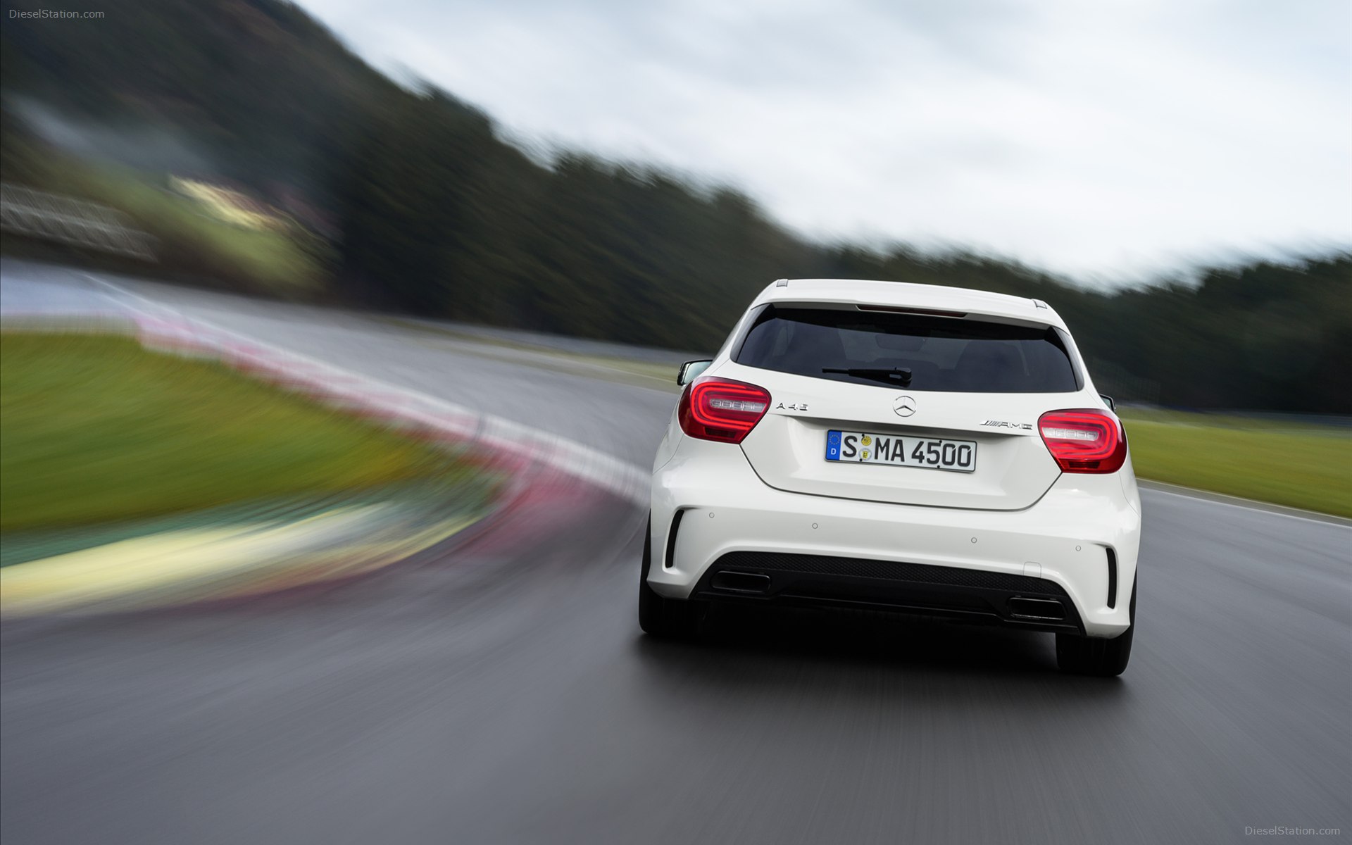 Mercedes-Benz A45 AMG 2014
