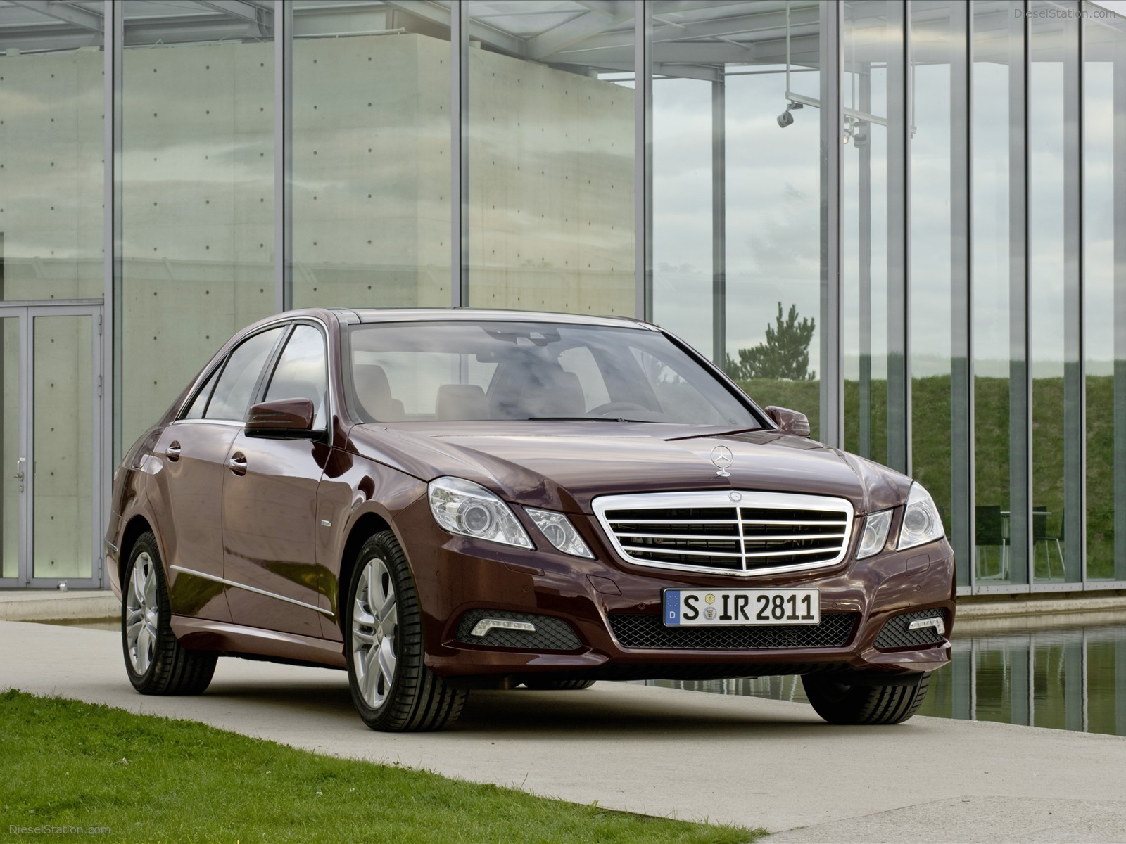 All New 2010 Mercedes Benz E Class