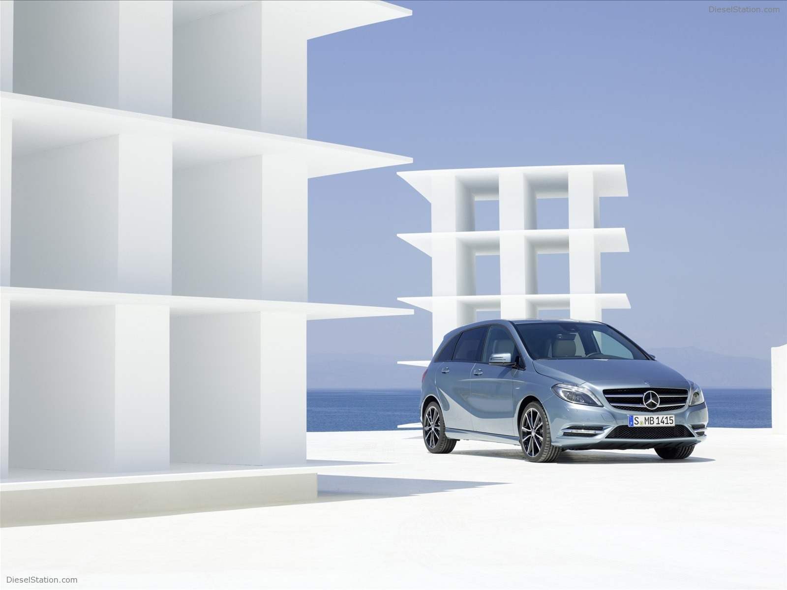 Mercedes-Benz B-Class 2012