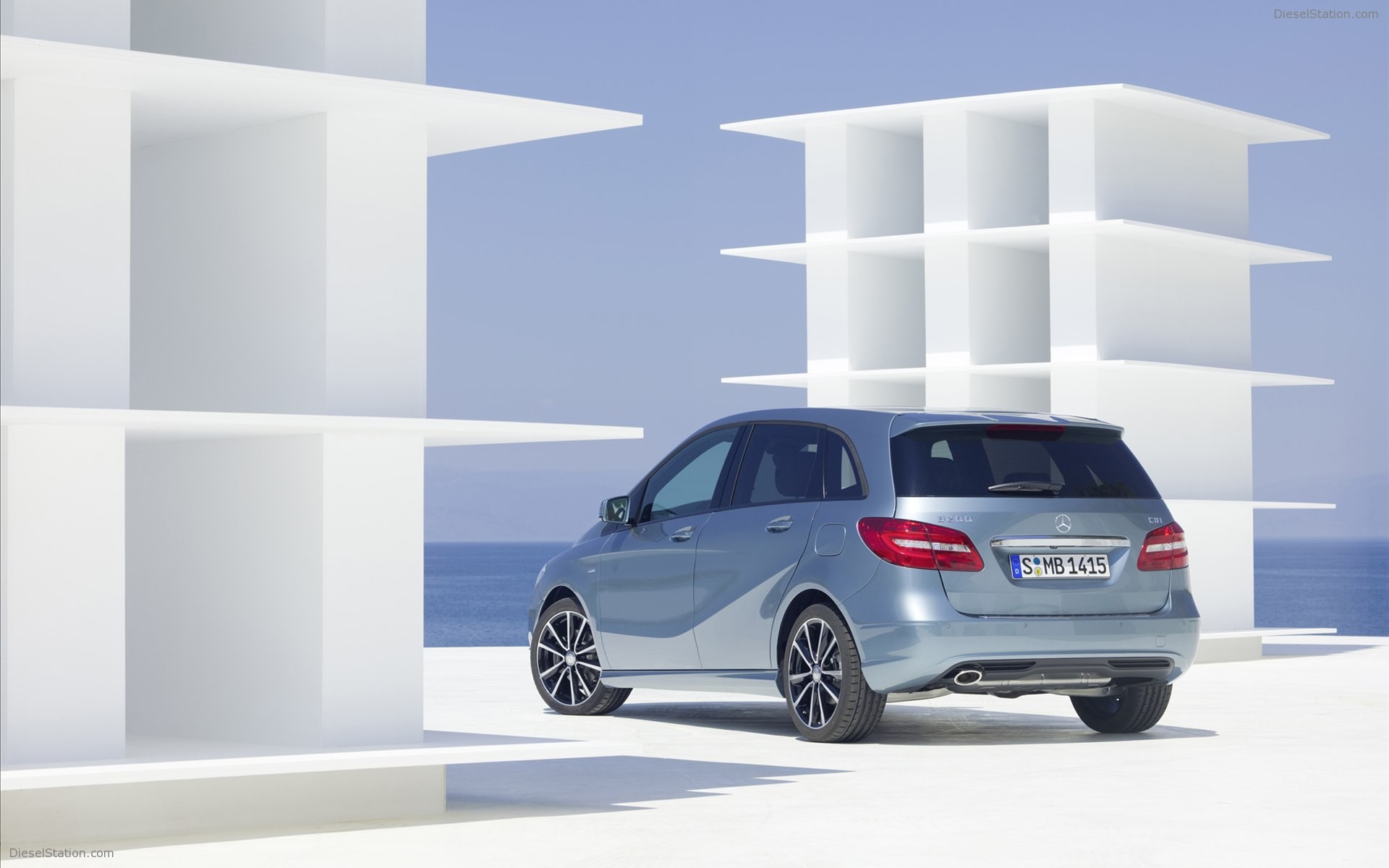 Mercedes-Benz B-Class 2012