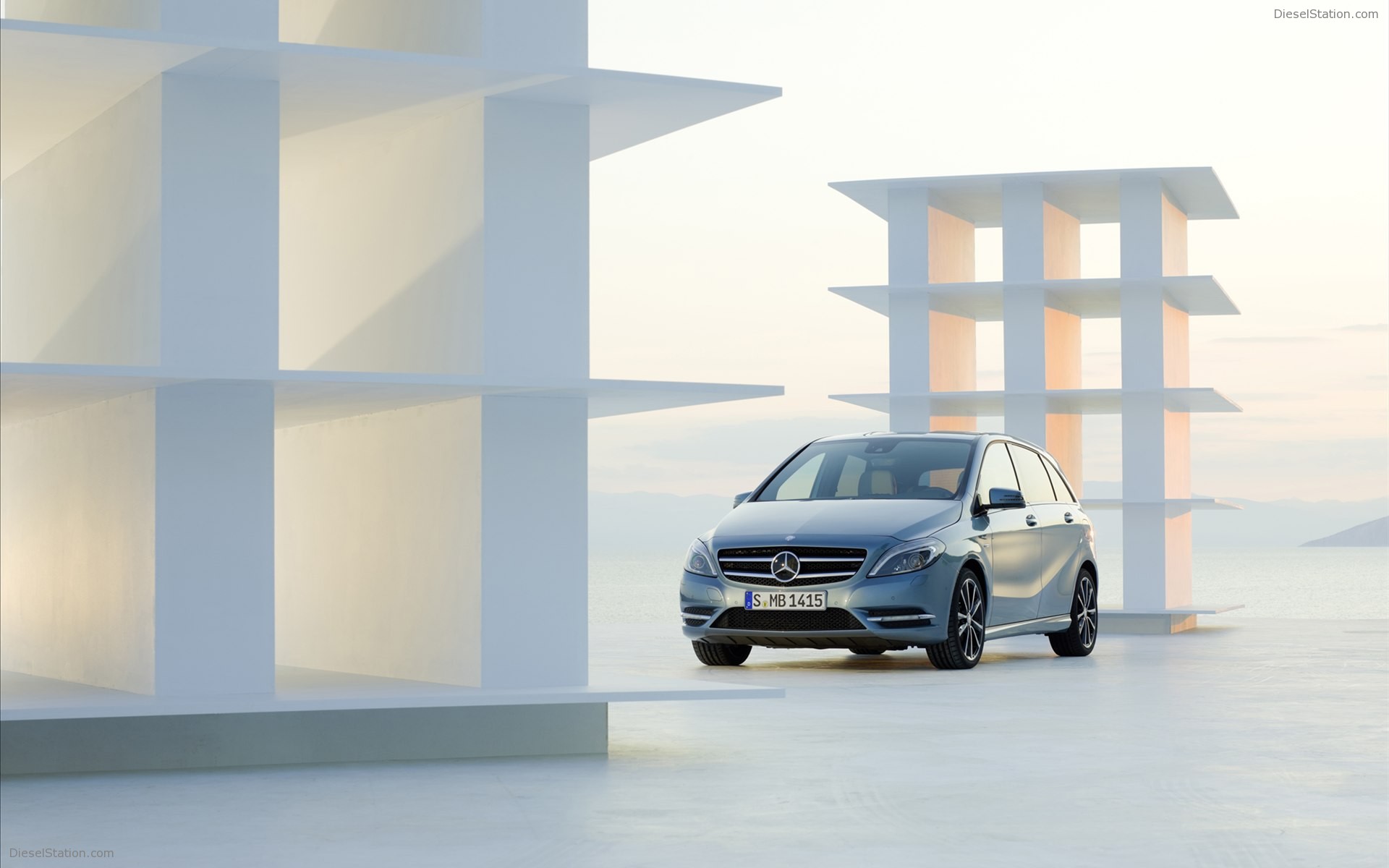 Mercedes-Benz B-Class 2012