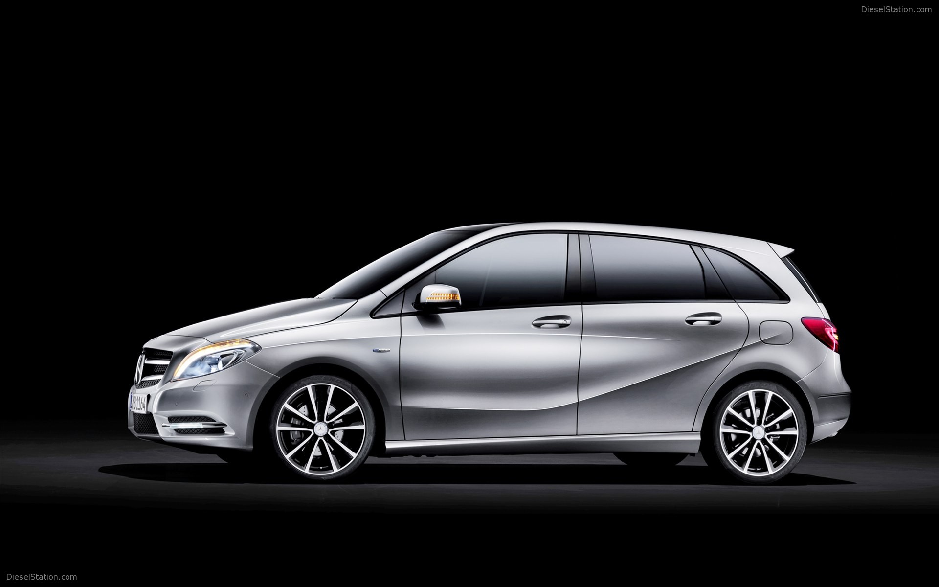 Mercedes-Benz B-Class 2012