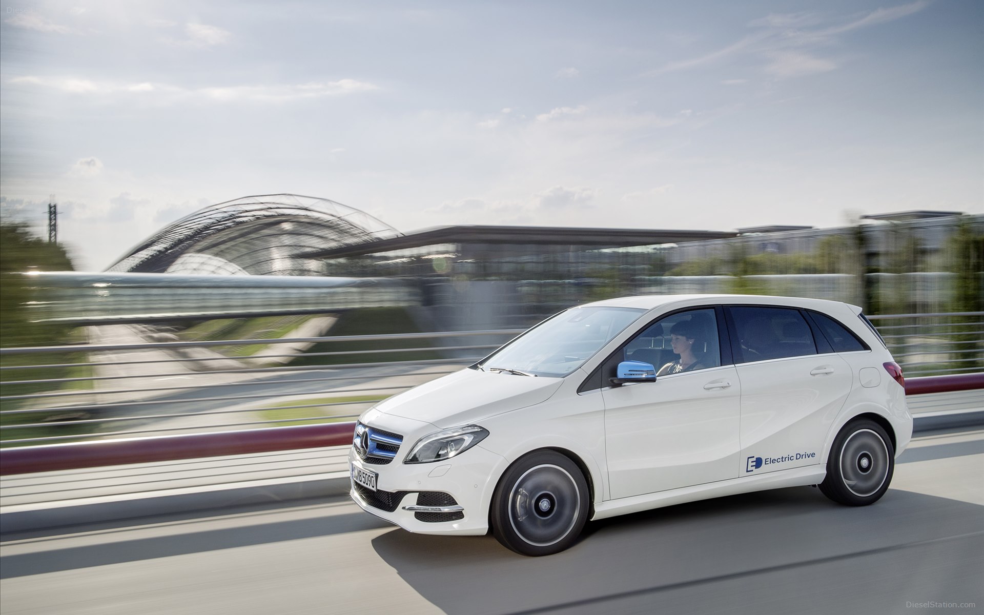 Mercedes-Benz B-Class 2015