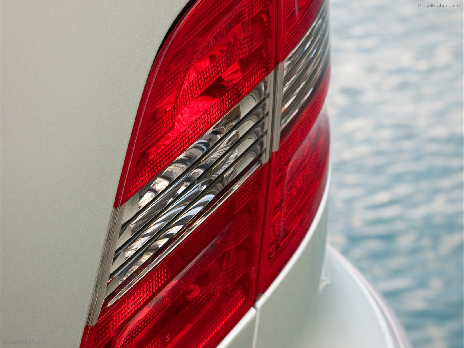 Mercedes Benz B-Class F-CELL