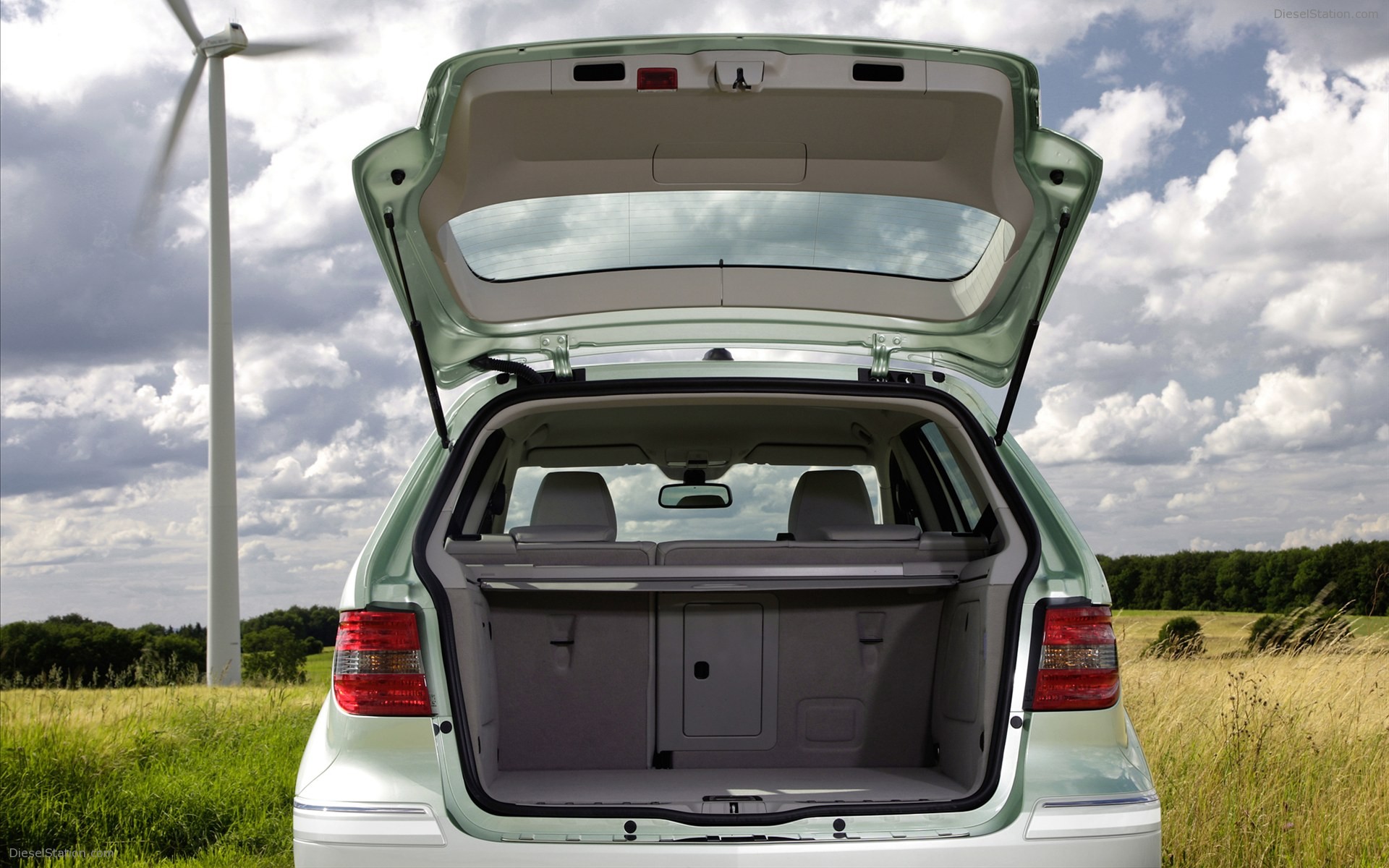 Mercedes Benz B-Class F-CELL