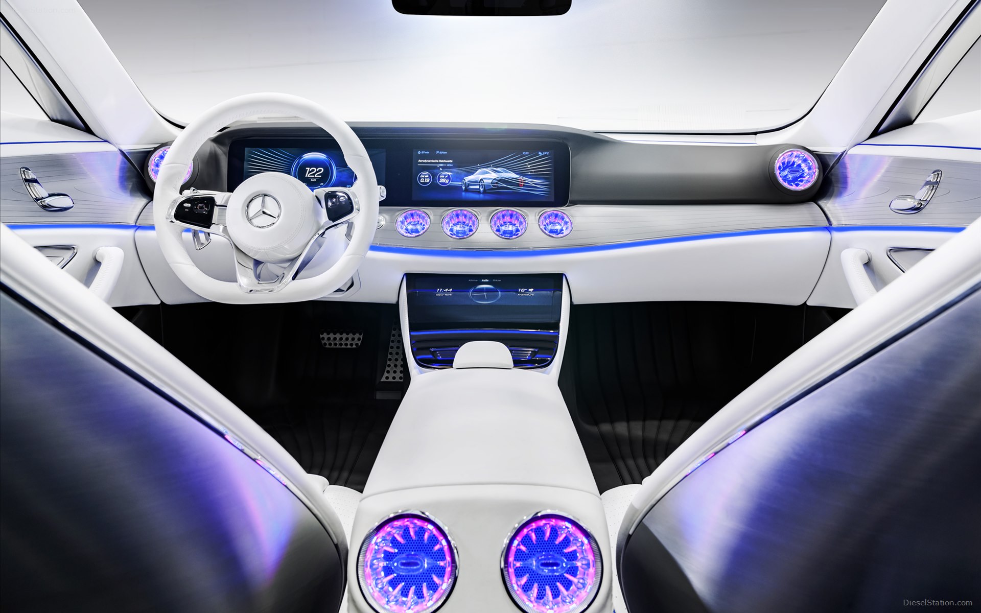Mercedes Benz IAA Concept 2016
