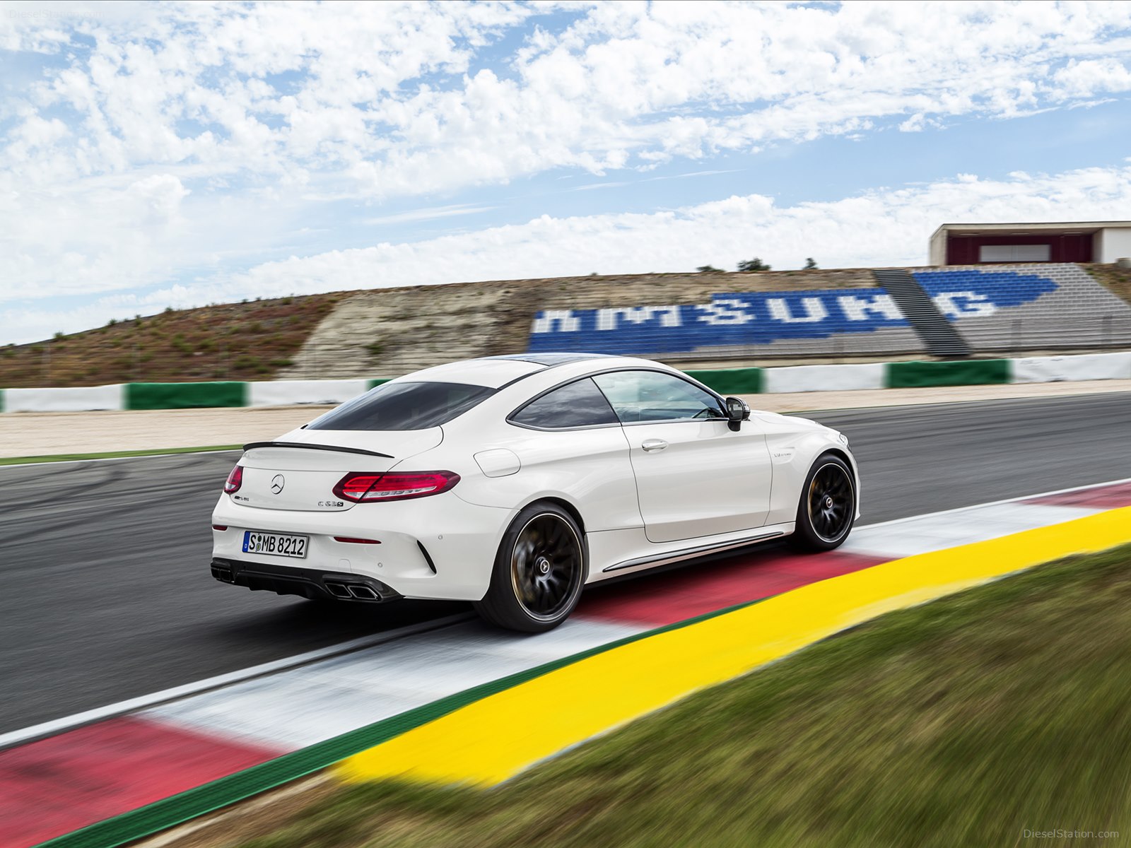 Mercedes-Benz C63 AMG Coupe 2017