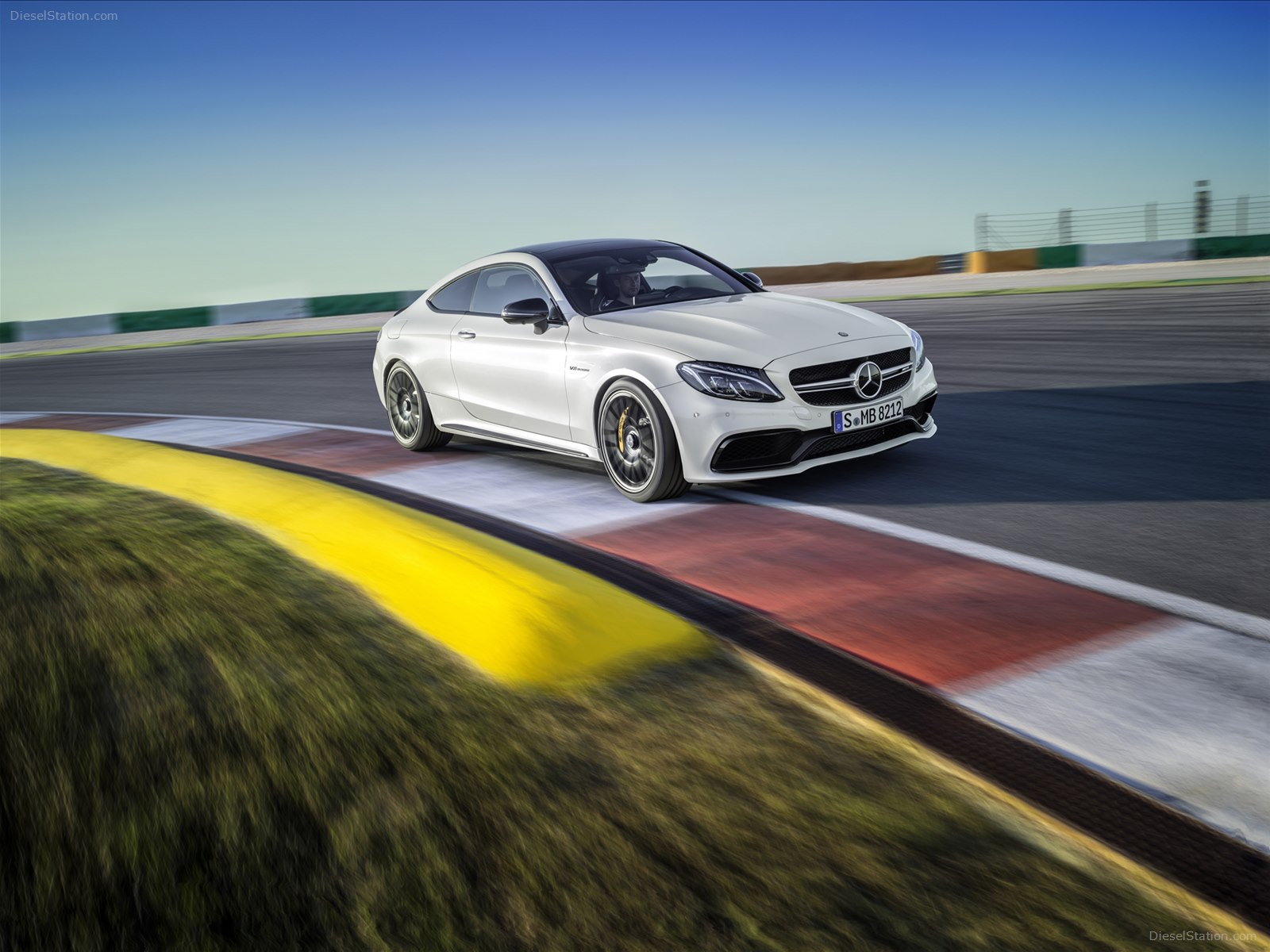 Mercedes-Benz C63 AMG Coupe 2017