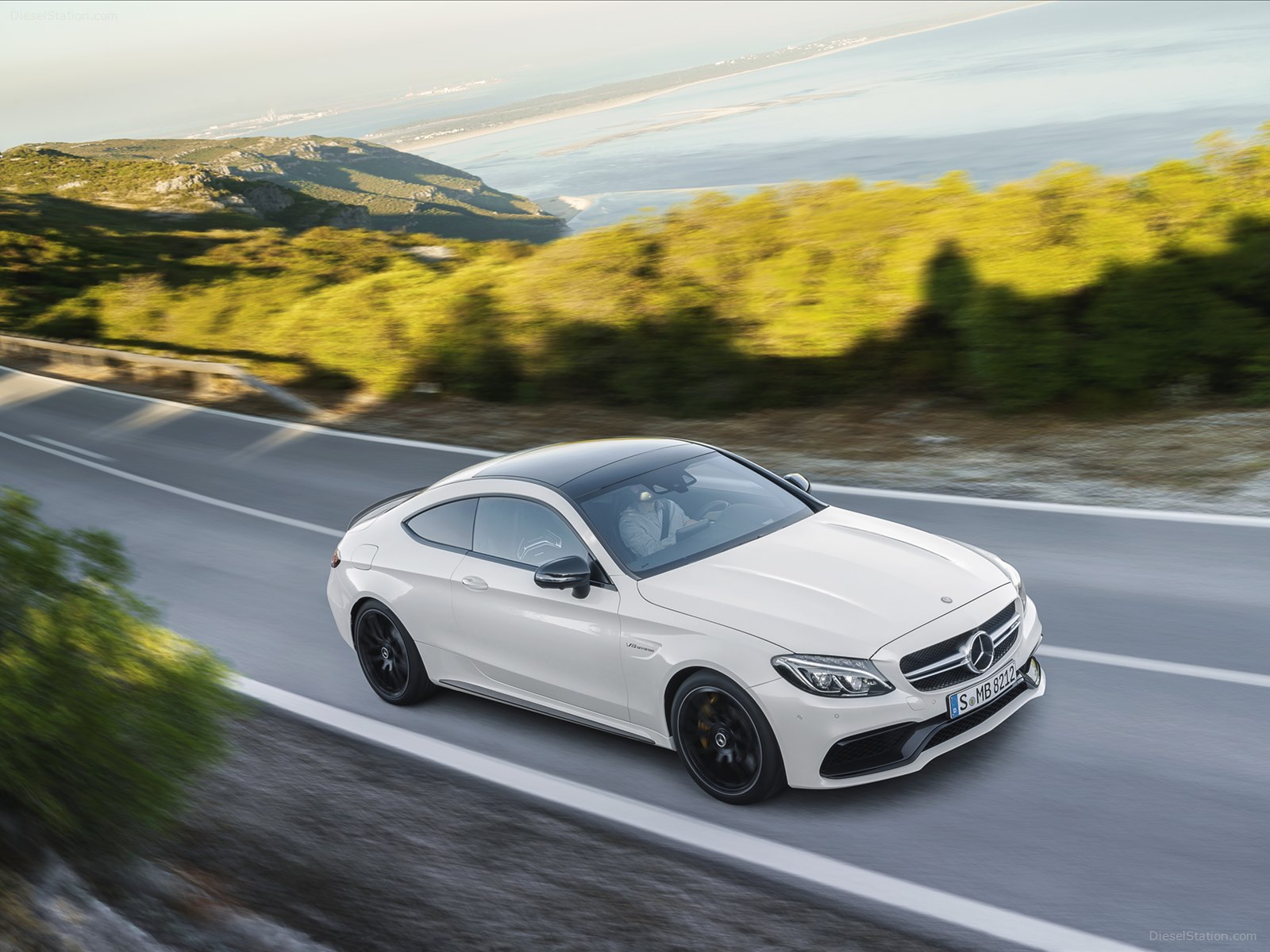 Mercedes-Benz C63 AMG Coupe 2017