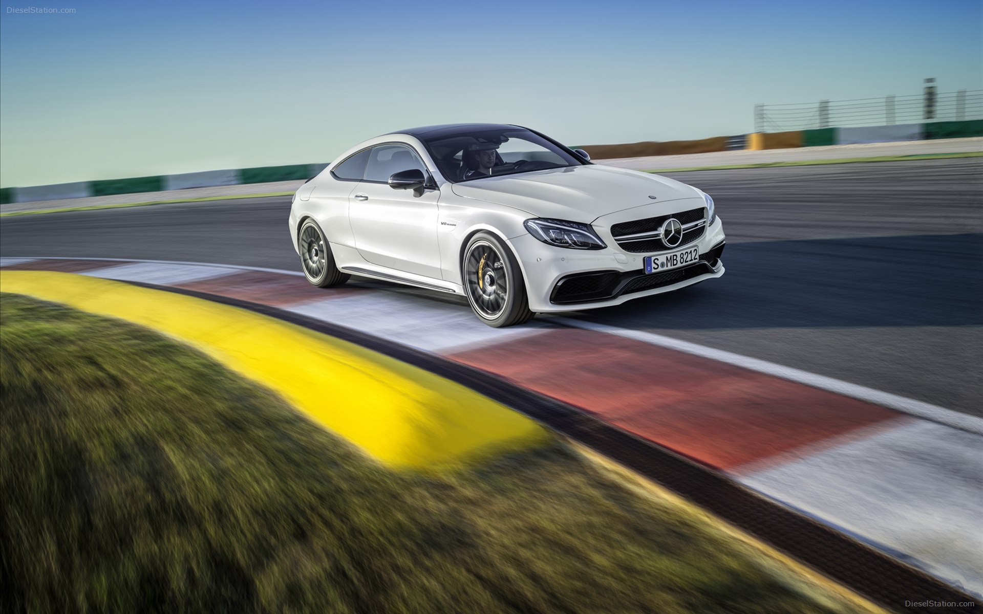 Mercedes-Benz C63 AMG Coupe 2017