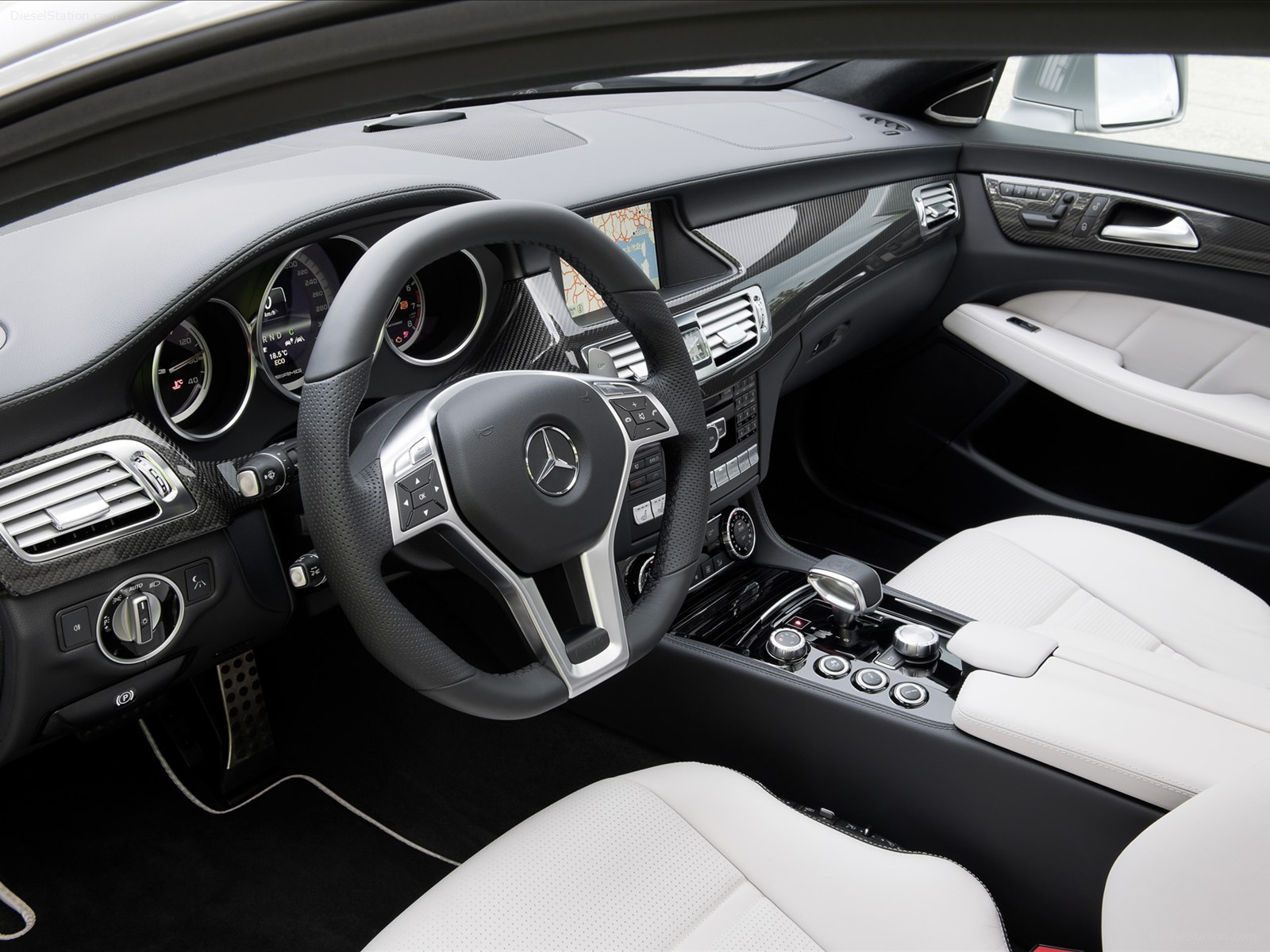 Mercedes Benz CLS 63 AMG SHOOTING BRAKE 2013 Mercedes Benz CLS 63 AMG SHOOTING BRAKE 2013