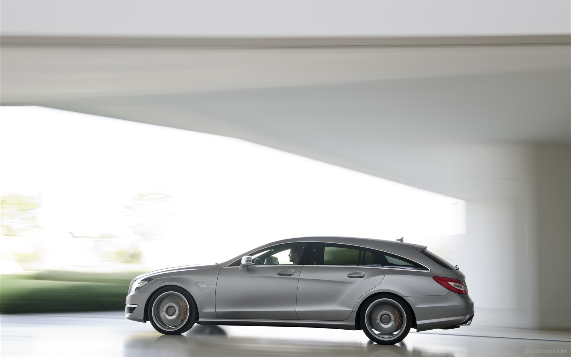 Mercedes Benz CLS 63 AMG SHOOTING BRAKE 2013
