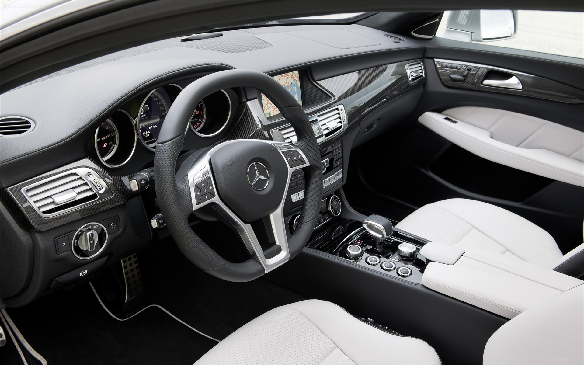 Mercedes Benz CLS 63 AMG SHOOTING BRAKE 2013 Mercedes Benz CLS 63 AMG SHOOTING BRAKE 2013