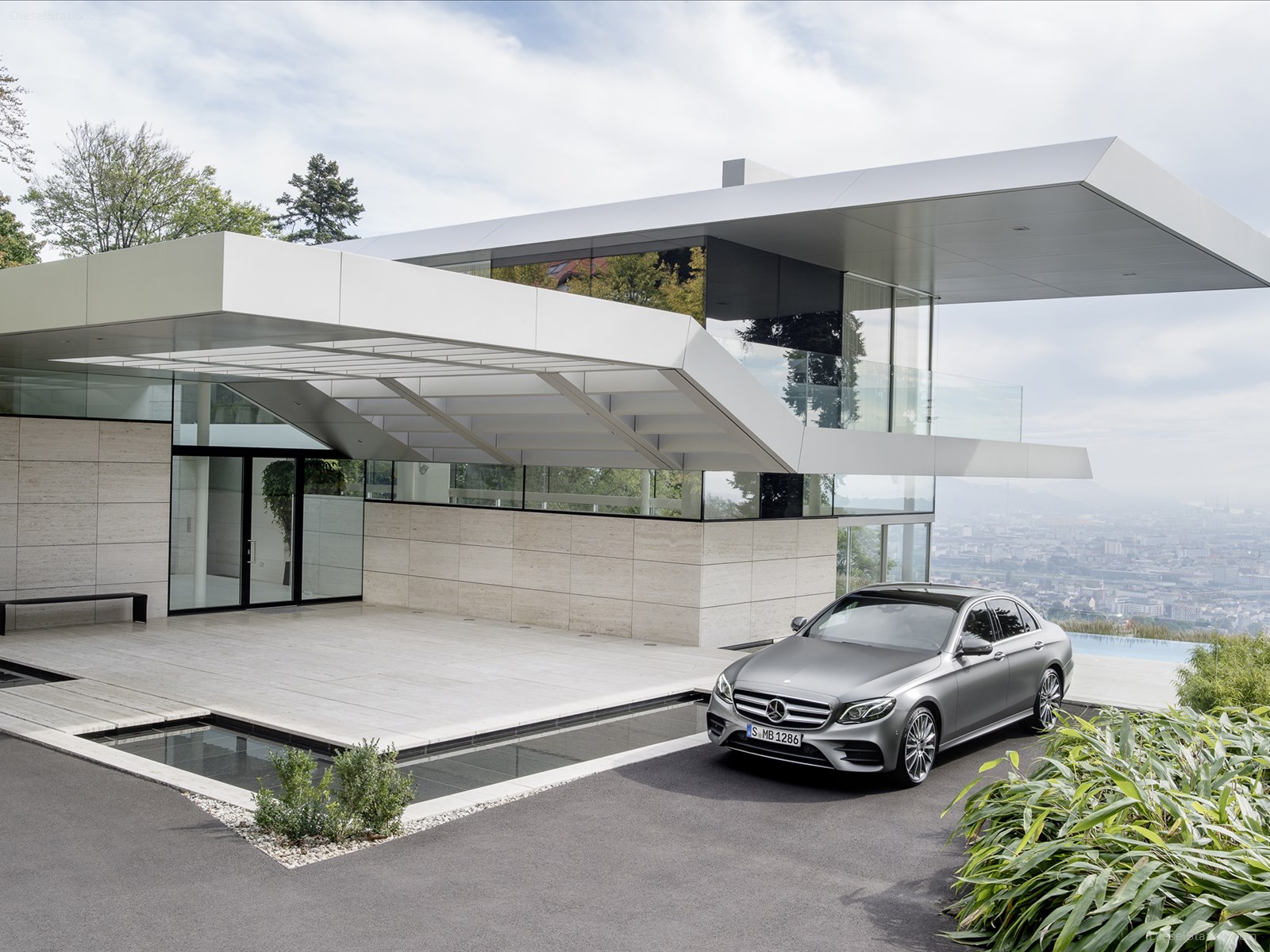 Mercedes Benz E-Class 2017