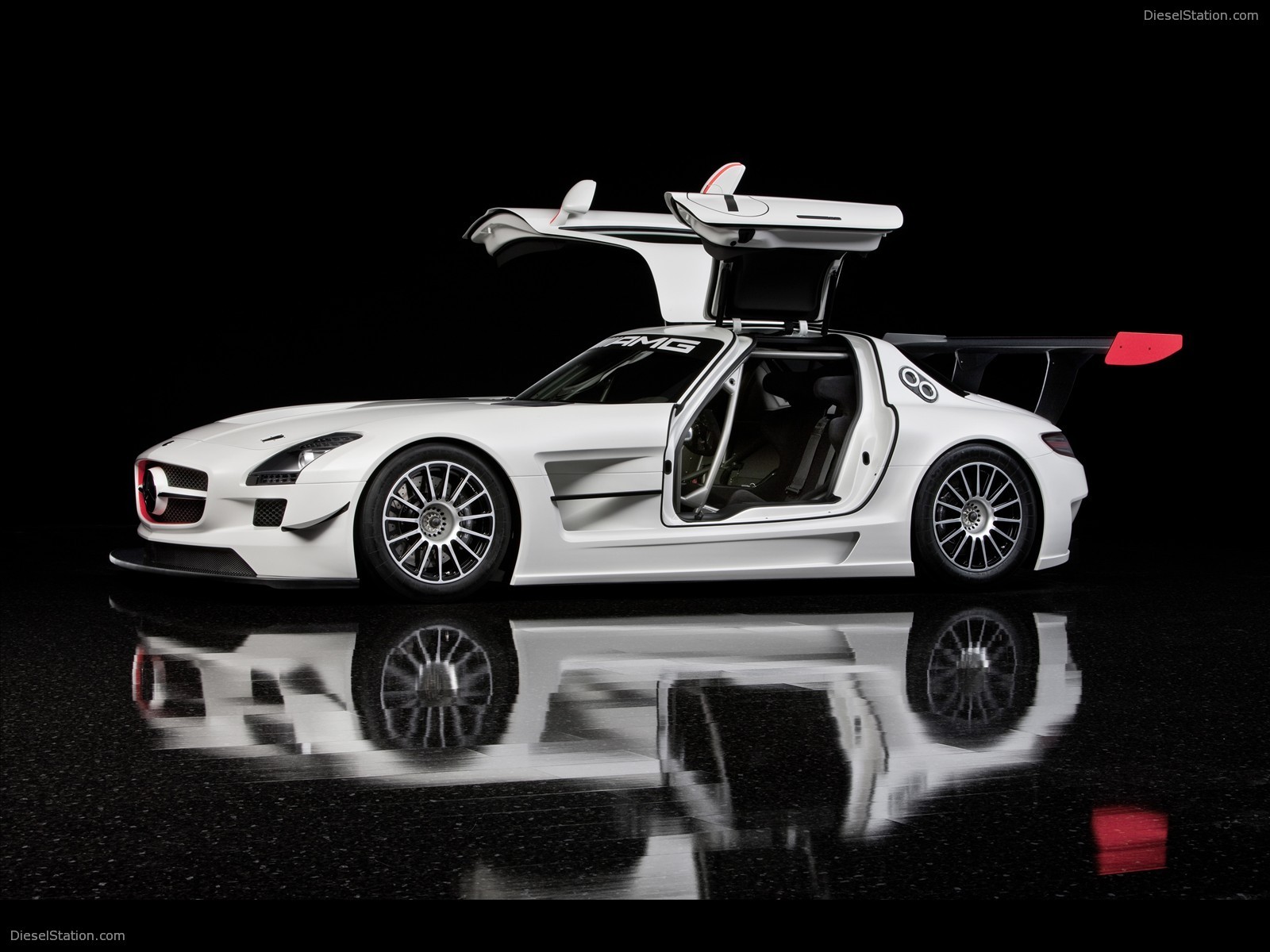 Mercedes-Benz SLS AMG GT3 2011