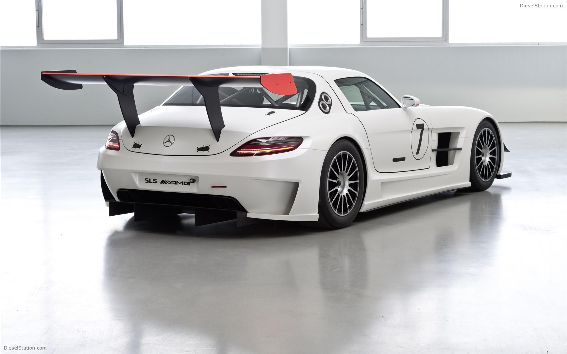 Mercedes-Benz SLS AMG GT3 2011