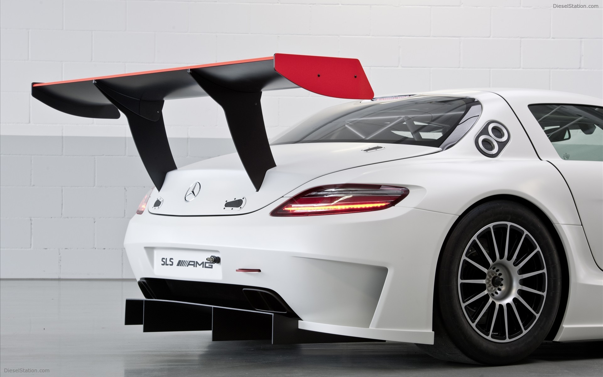 Mercedes-Benz SLS AMG GT3 2011