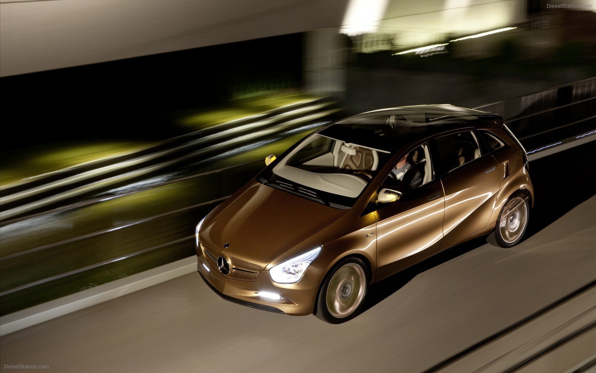 Mercedes-Benz BlueZERO E-CELL PLUS
