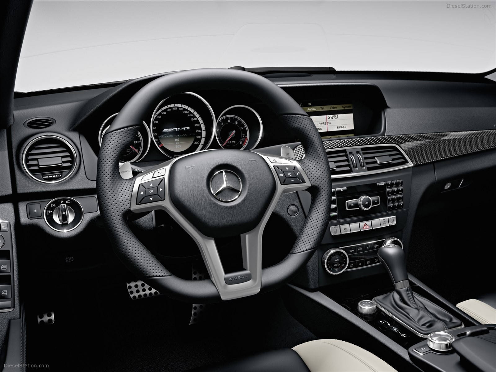 Mercedes Benz C 63 AMG 2012