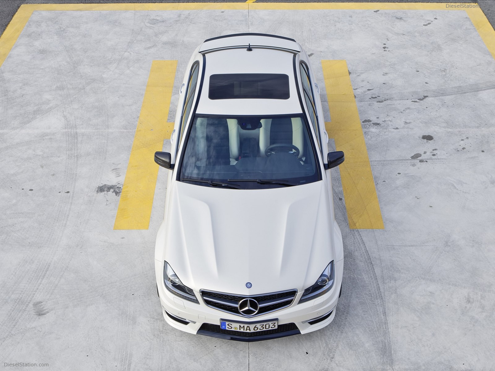 Mercedes Benz C 63 AMG 2012