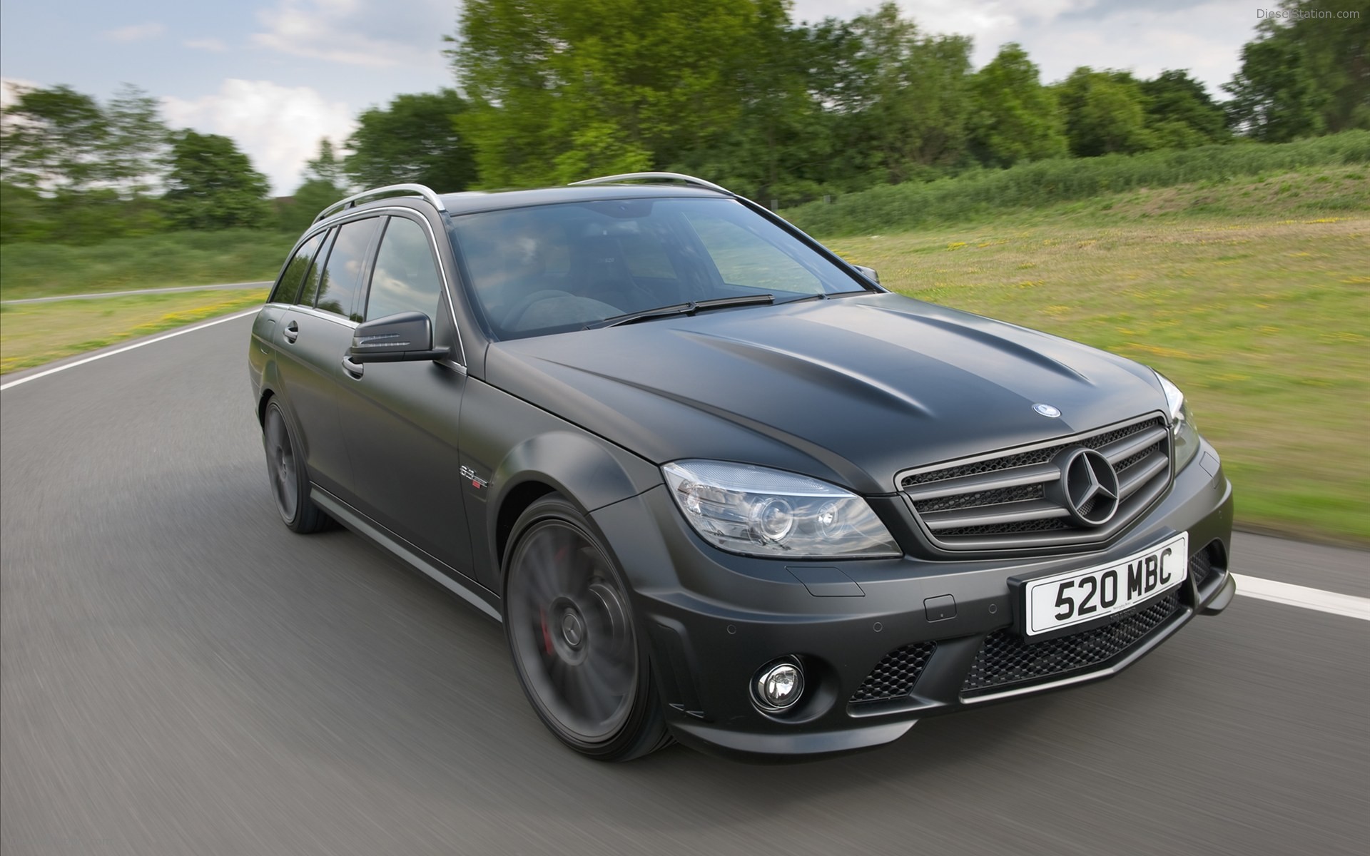 Mercedes C-Class DR 520 2011