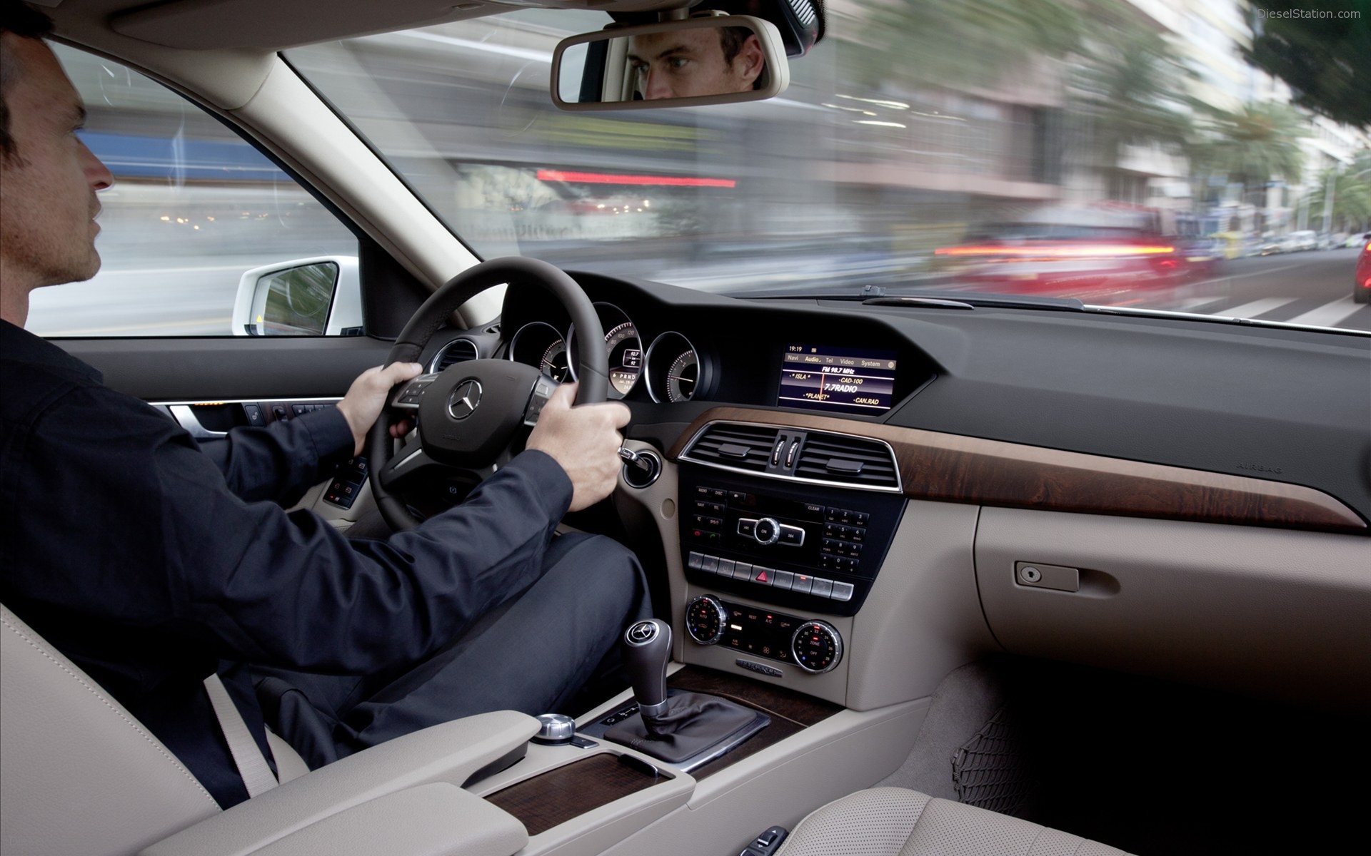 Mercedes benz C-Class Sedan 2012