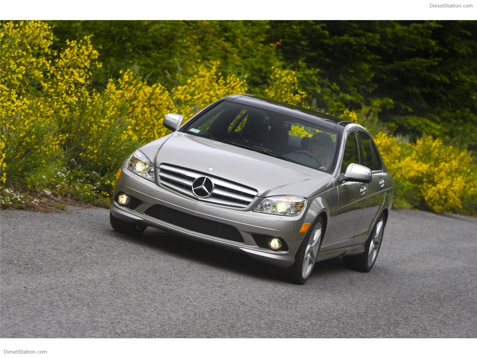 MERCEDES-BENZ C-CLASS ENHANCED FOR 2009 MERCEDES-BENZ C-CLASS ENHANCED FOR 2009
