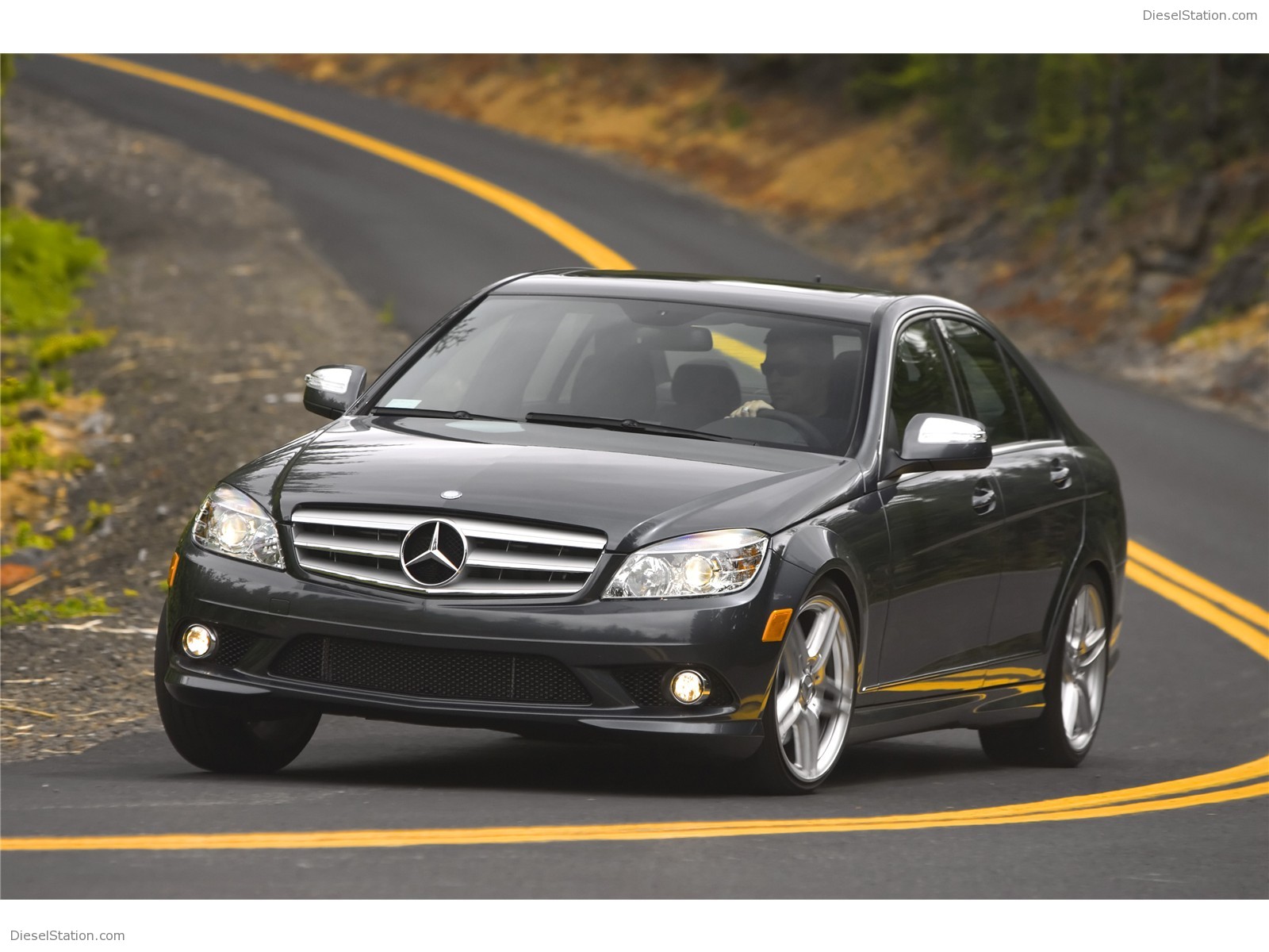 MERCEDES-BENZ C-CLASS ENHANCED FOR 2009 