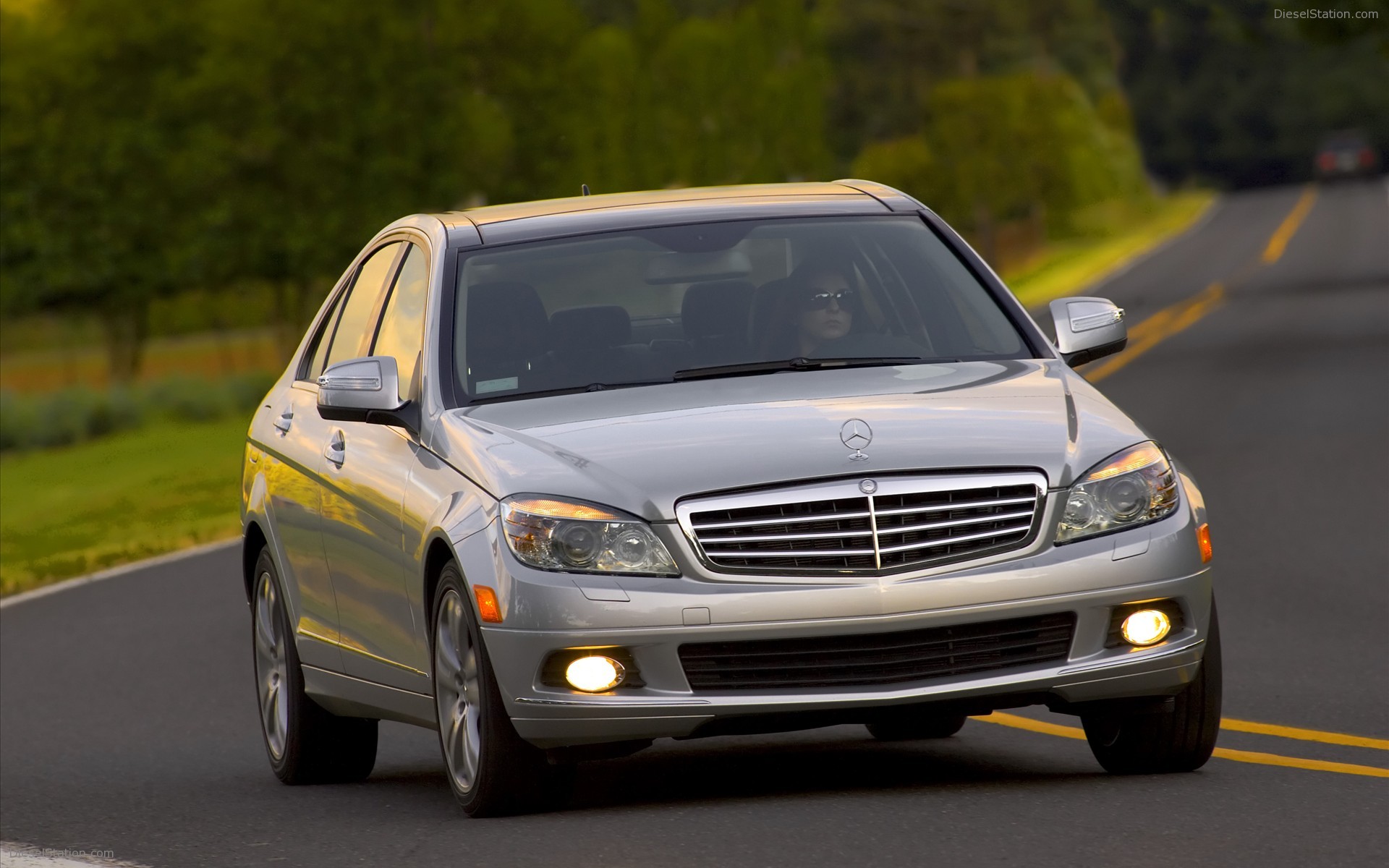 MERCEDES-BENZ C-CLASS ENHANCED FOR 2009 