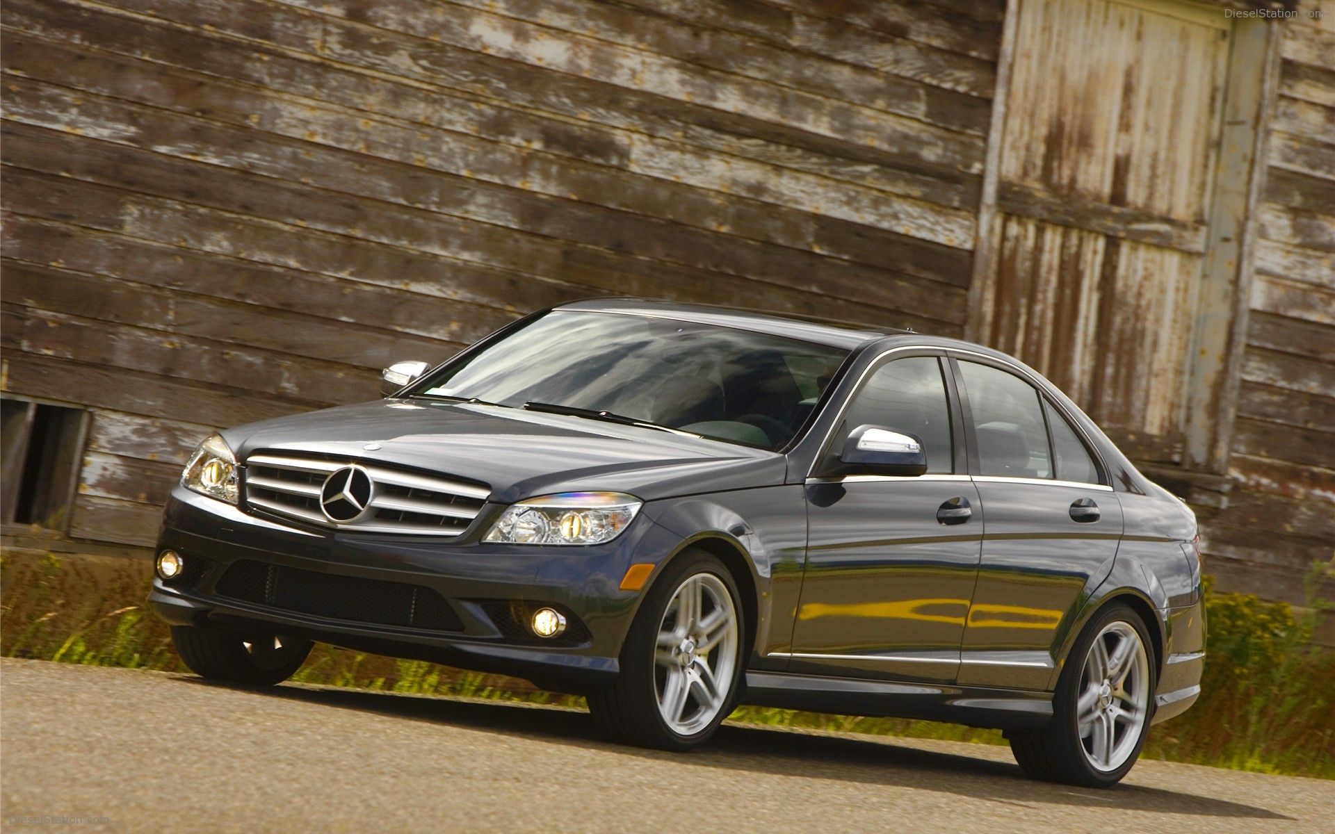 MERCEDES-BENZ C-CLASS ENHANCED FOR 2009 