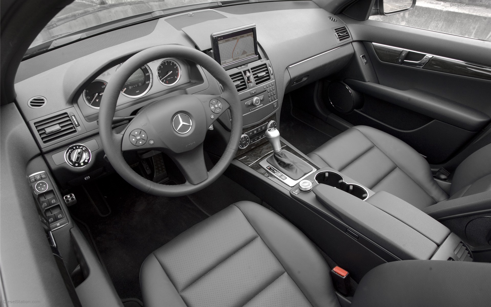 MERCEDES-BENZ C-CLASS ENHANCED FOR 2009 