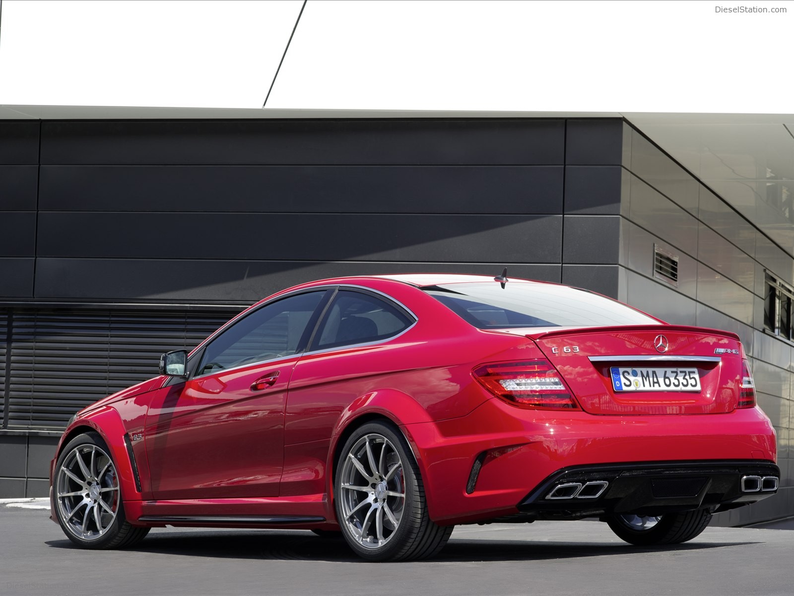 Mercedes Benz C63 AMG Coupe Black Series 2012 Mercedes Benz C63 AMG Coupe Black Series 2012