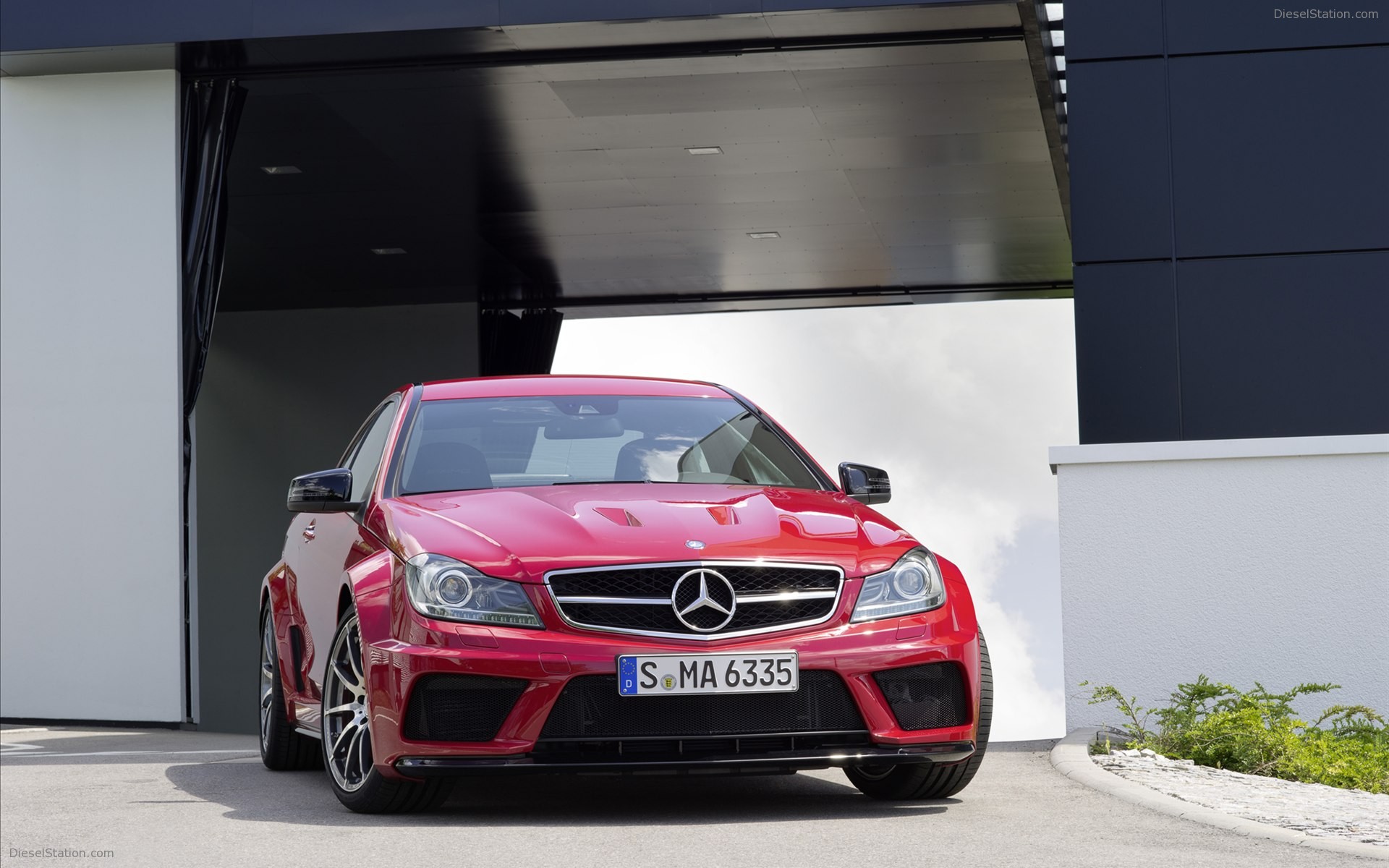 Mercedes Benz C63 AMG Coupe Black Series 2012