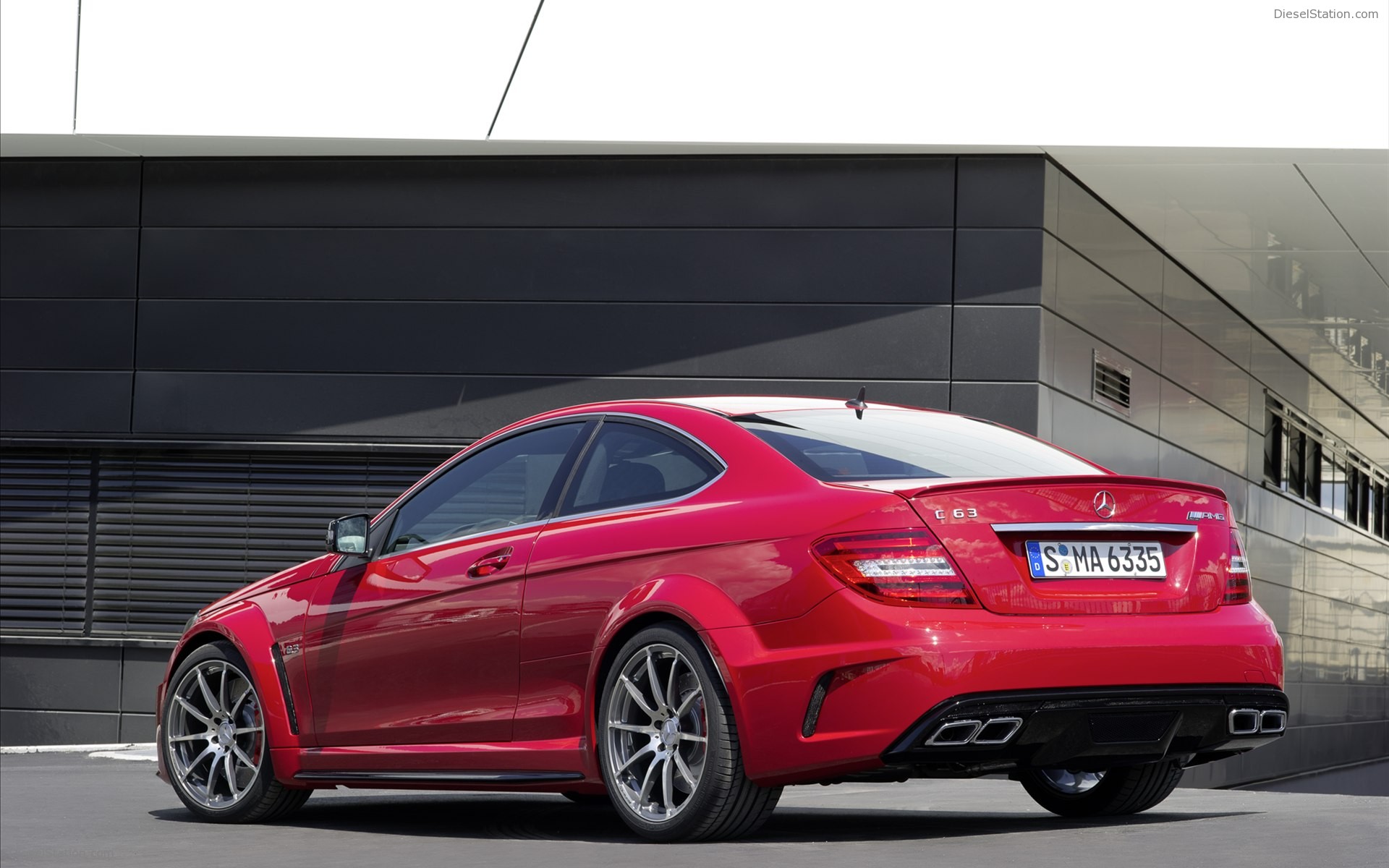 Mercedes Benz C63 AMG Coupe Black Series 2012 Mercedes Benz C63 AMG Coupe Black Series 2012