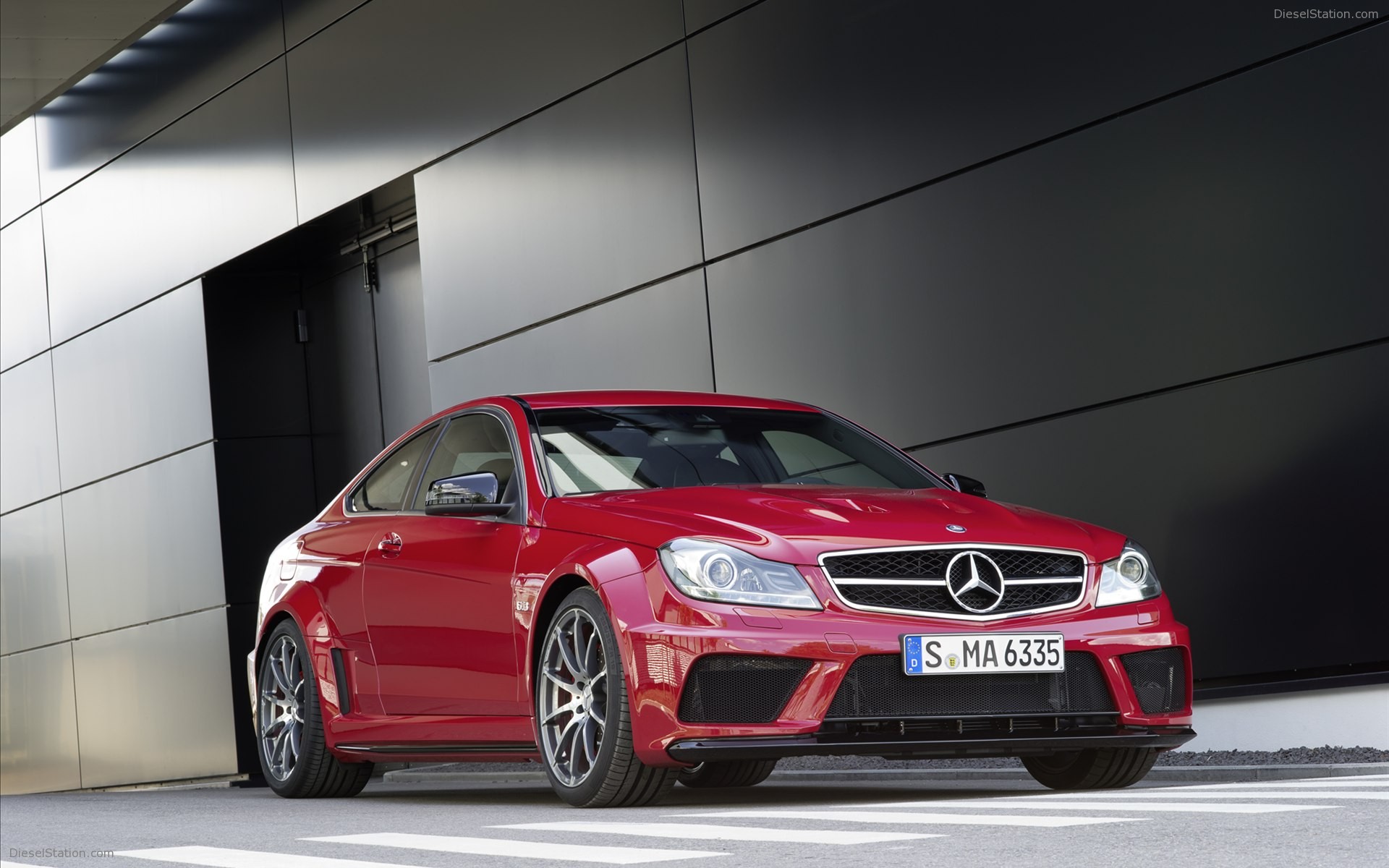 Mercedes Benz C63 AMG Coupe Black Series 2012