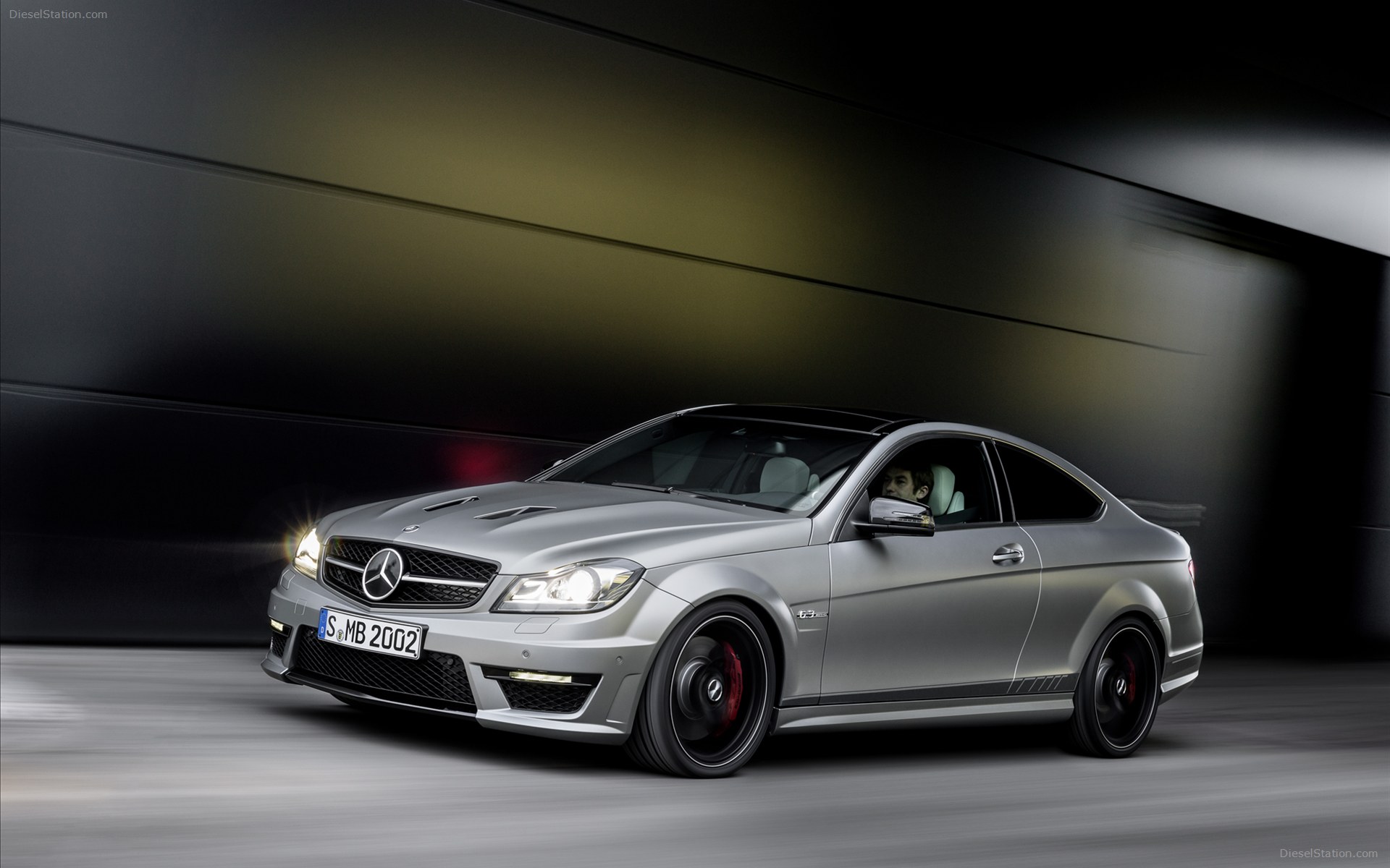 Mercedes-Benz C63 AMG Edition 507 2014 Mercedes-Benz C63 AMG Edition 507 2014