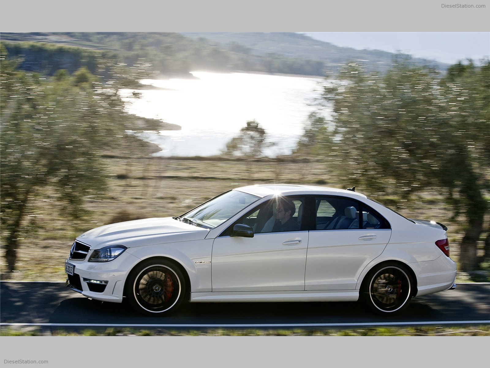 Mercedes-Benz C63 AMG Sedan 2012