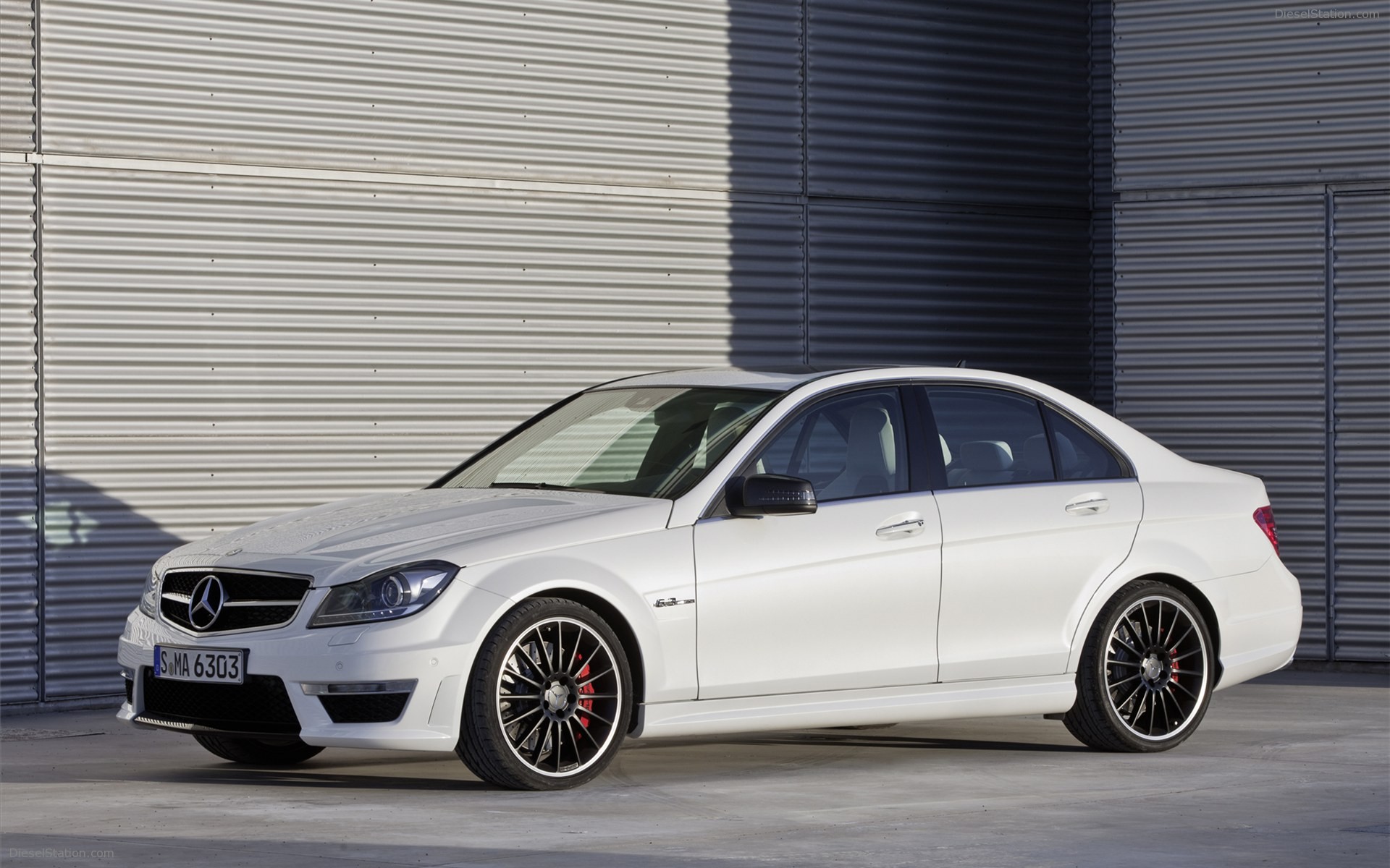 Mercedes-Benz C63 AMG Sedan 2012