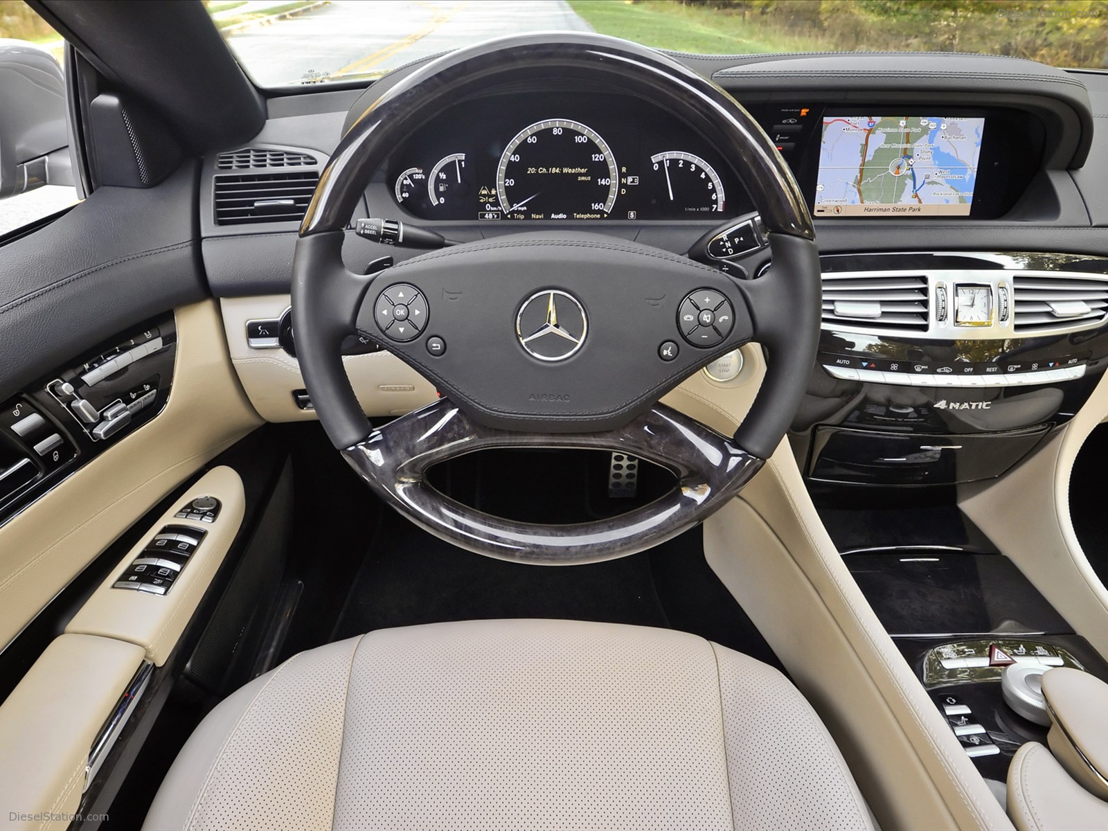 Mercedes-Benz CL550 4MATIC 2011