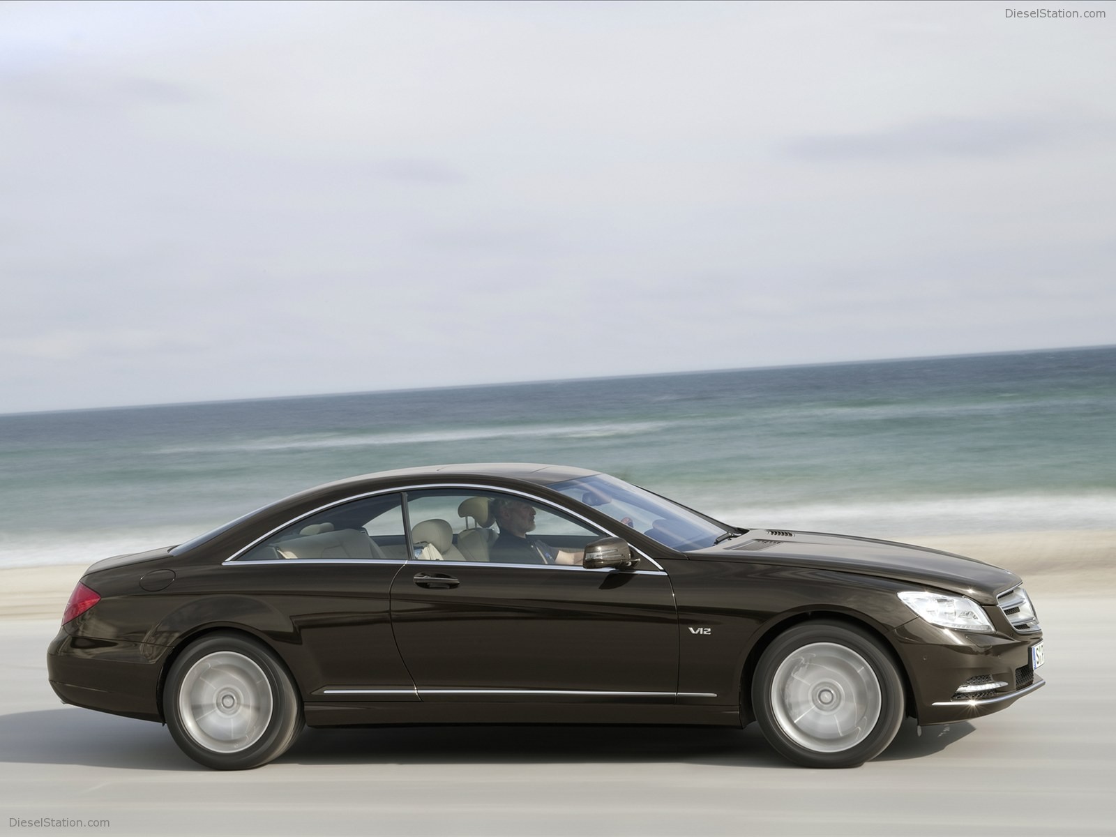 Mercedes-Benz CL600 2011