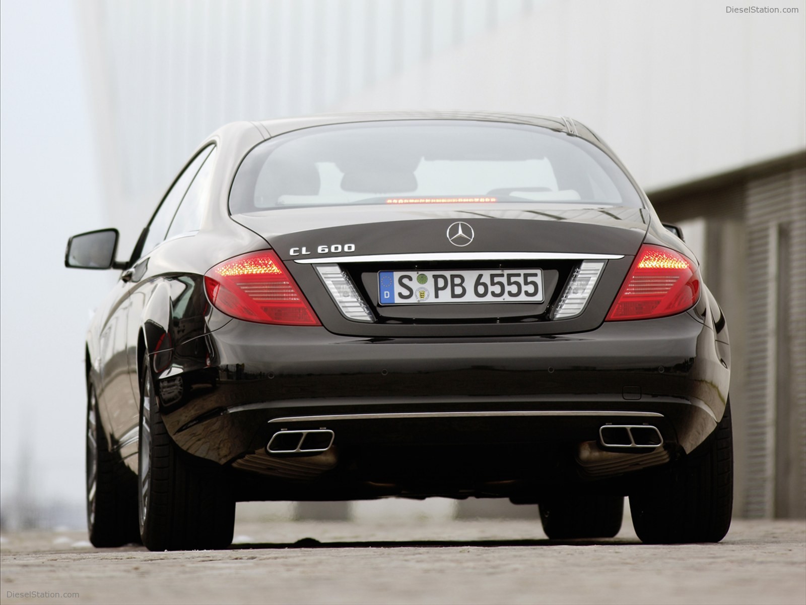 Mercedes-Benz CL600 2011