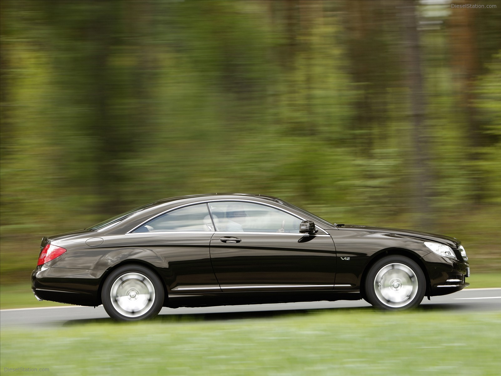 Mercedes-Benz CL600 2011