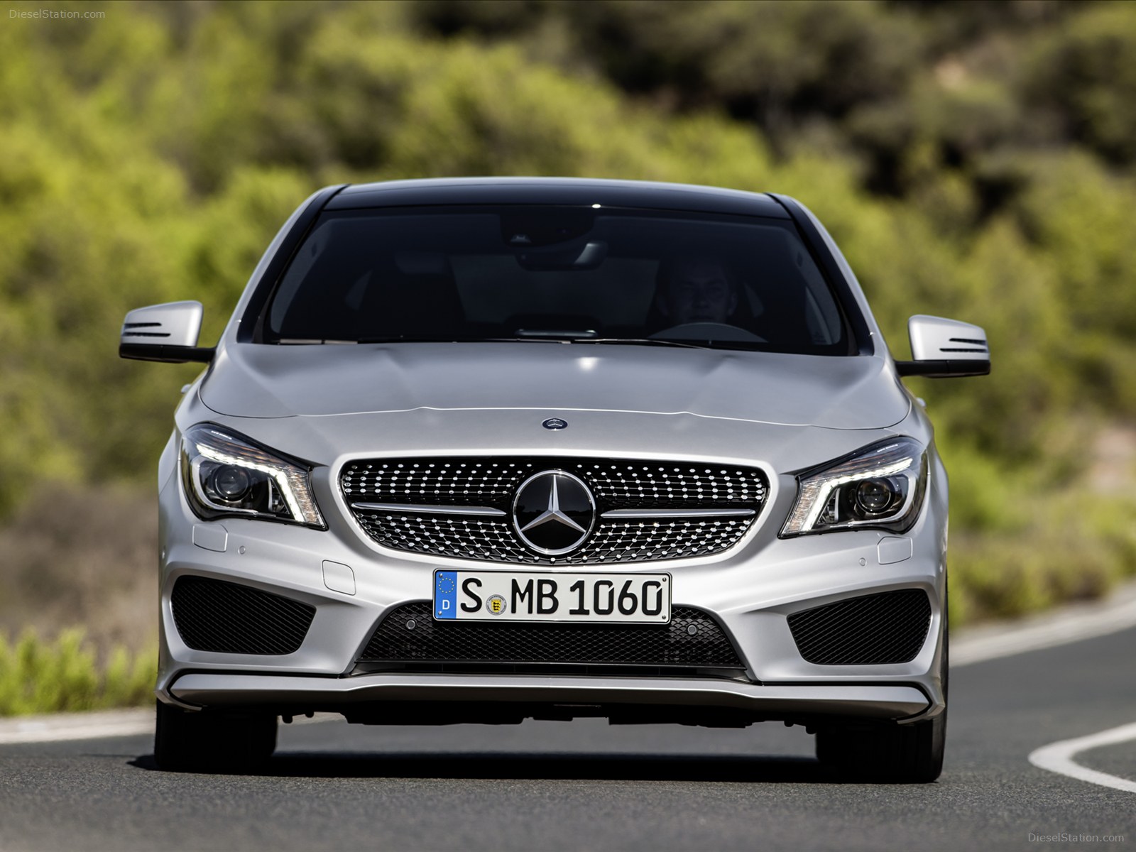 Mercedes Benz CLA 2014