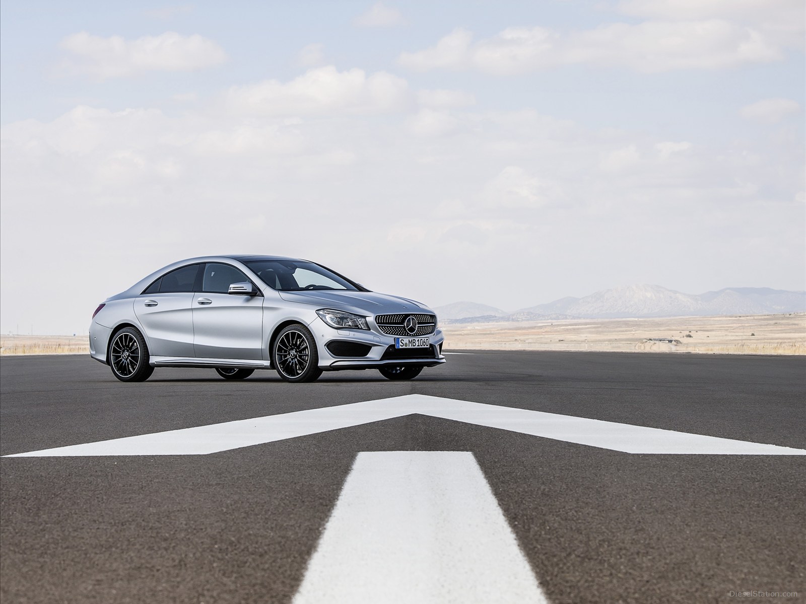 Mercedes Benz CLA 2014