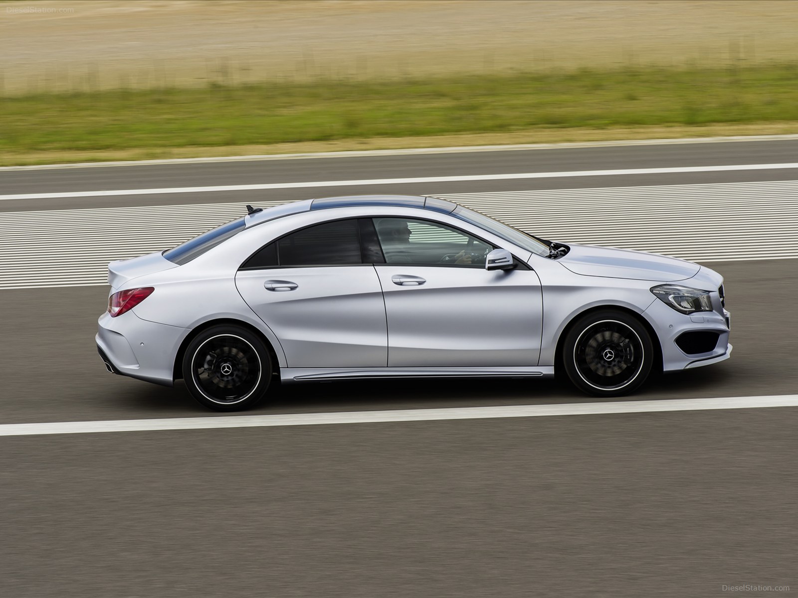Mercedes Benz CLA 2014