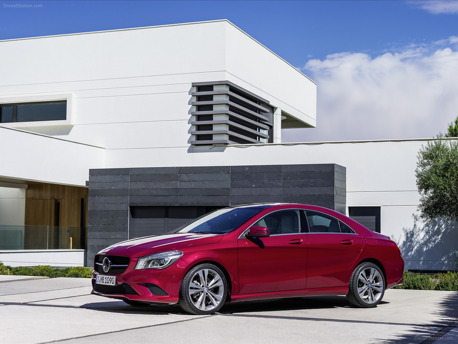 Mercedes Benz CLA Class 2014