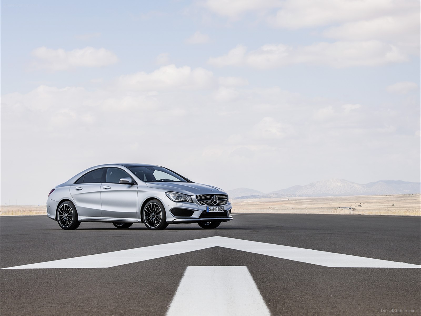 Mercedes Benz CLA Class 2014